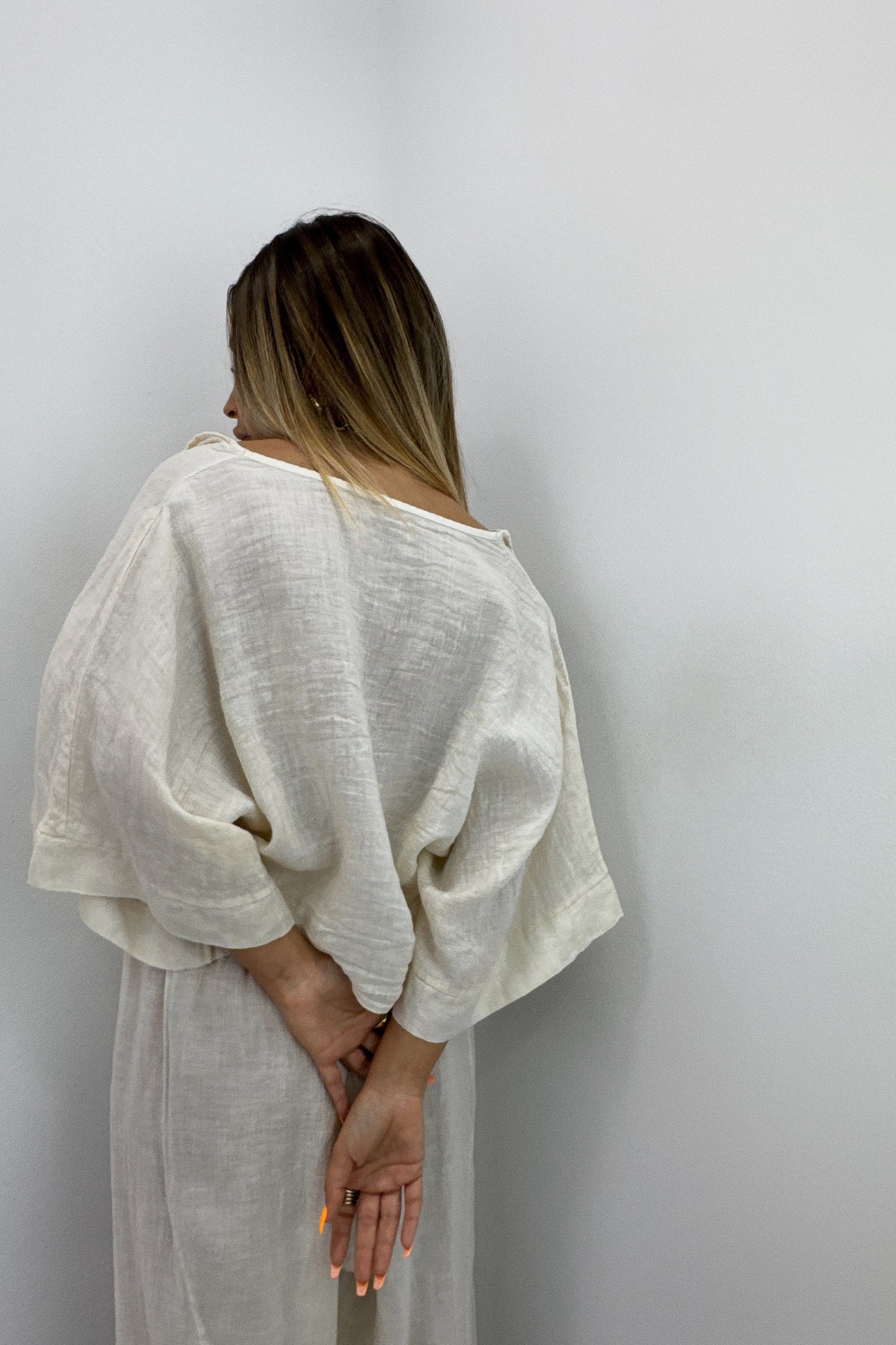 TOP NUDO LINO