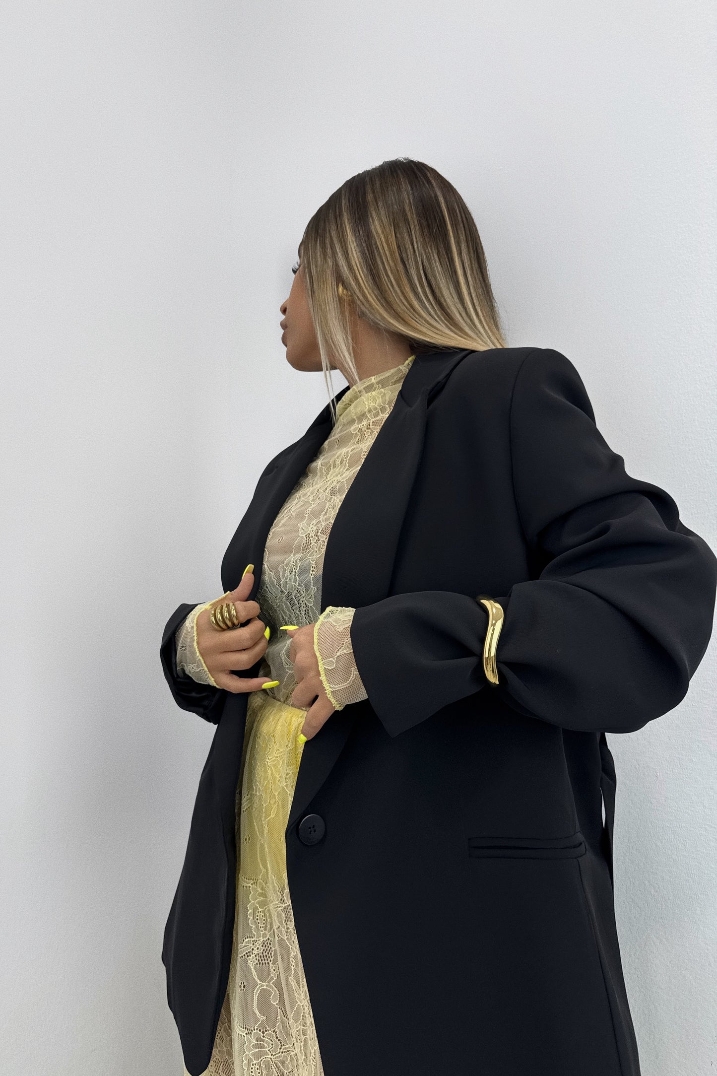 BLAZER CON CINTURÓN LUMINA