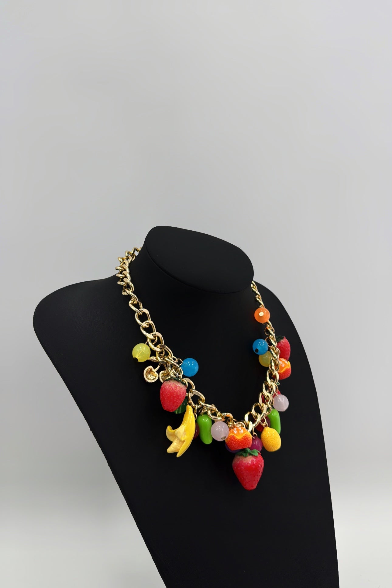 COLLAR FRUTE