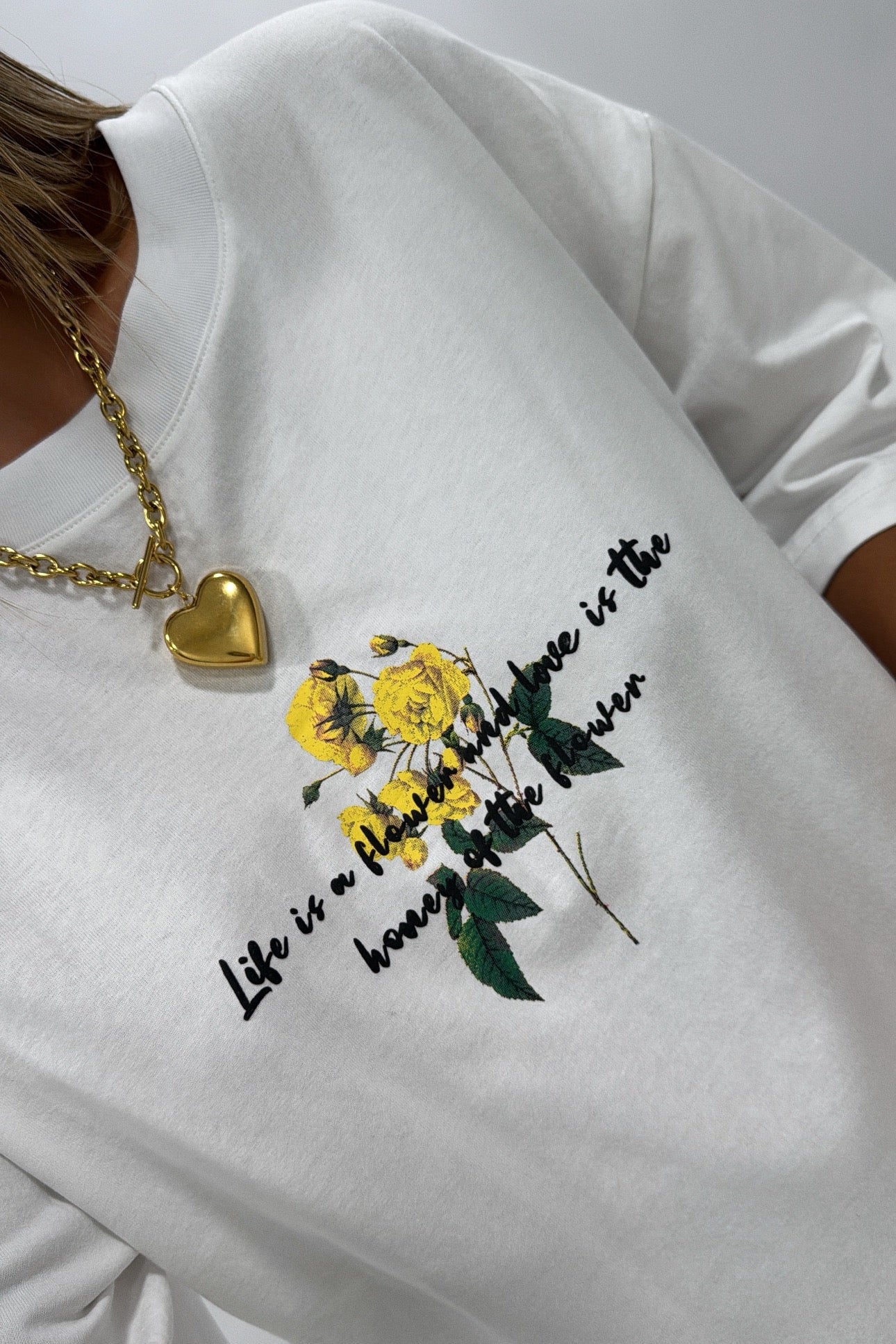 CAMISETA FLORE