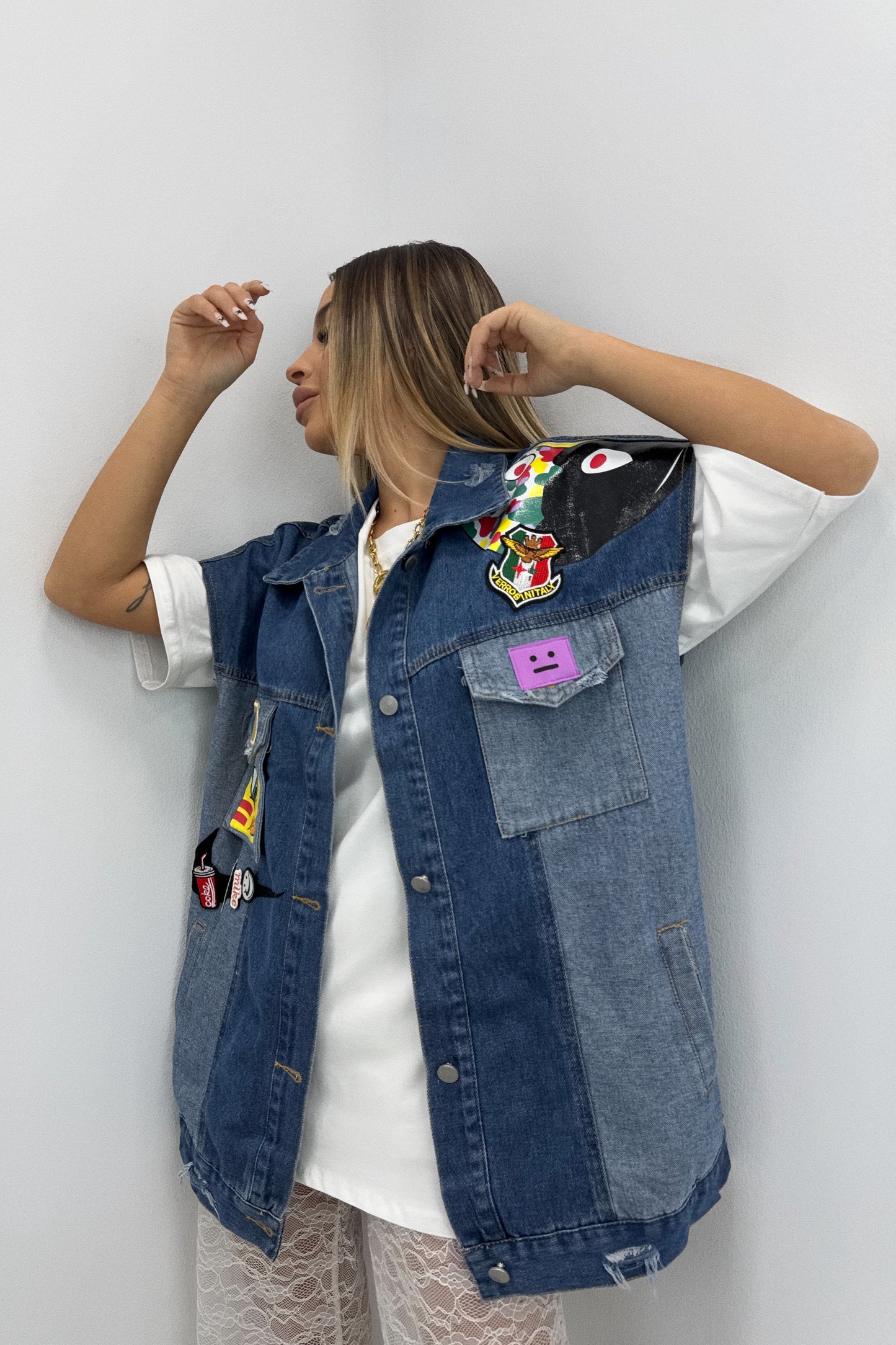 CHALECO DENIM ESTAMPADO