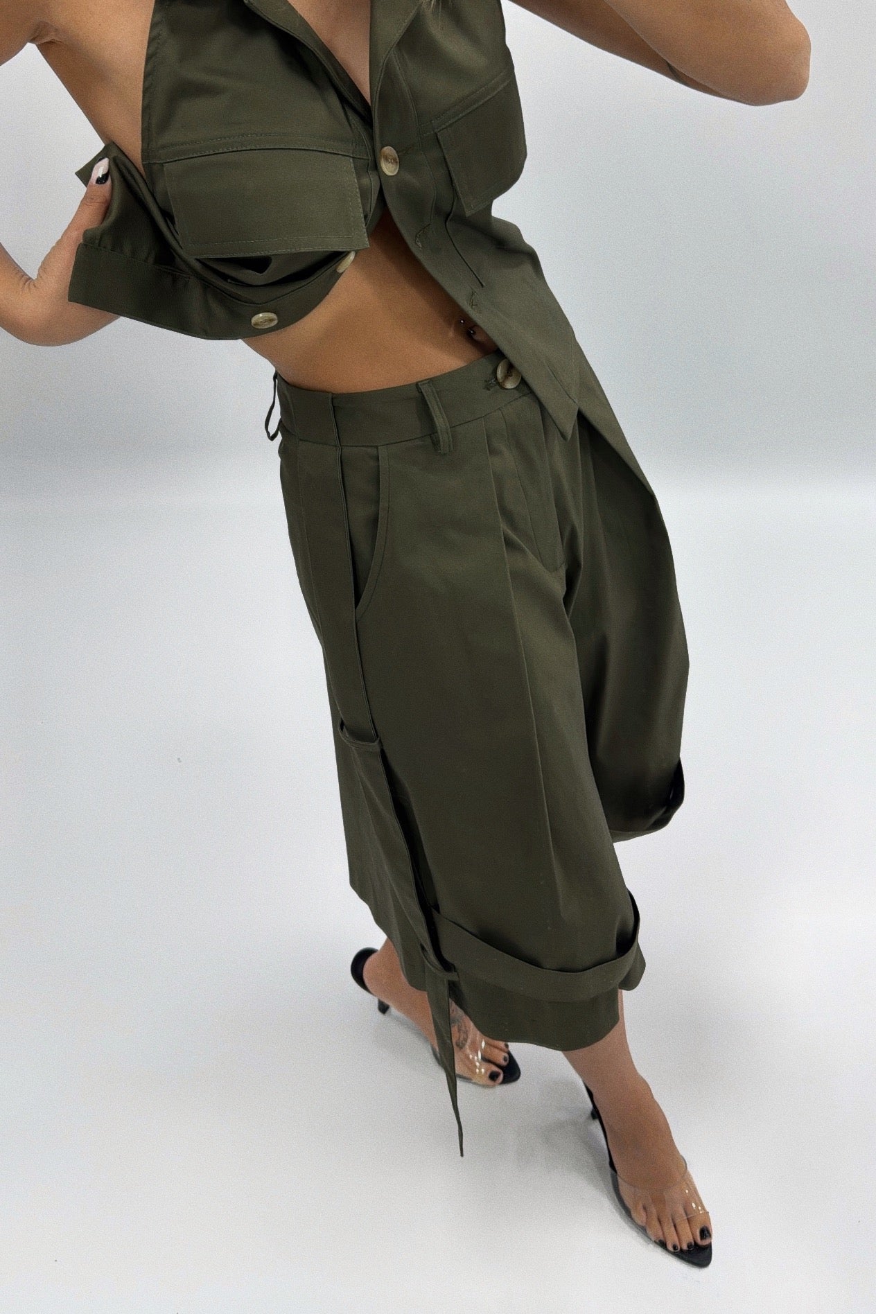 PANTALÓN BERMUDA LUMINA