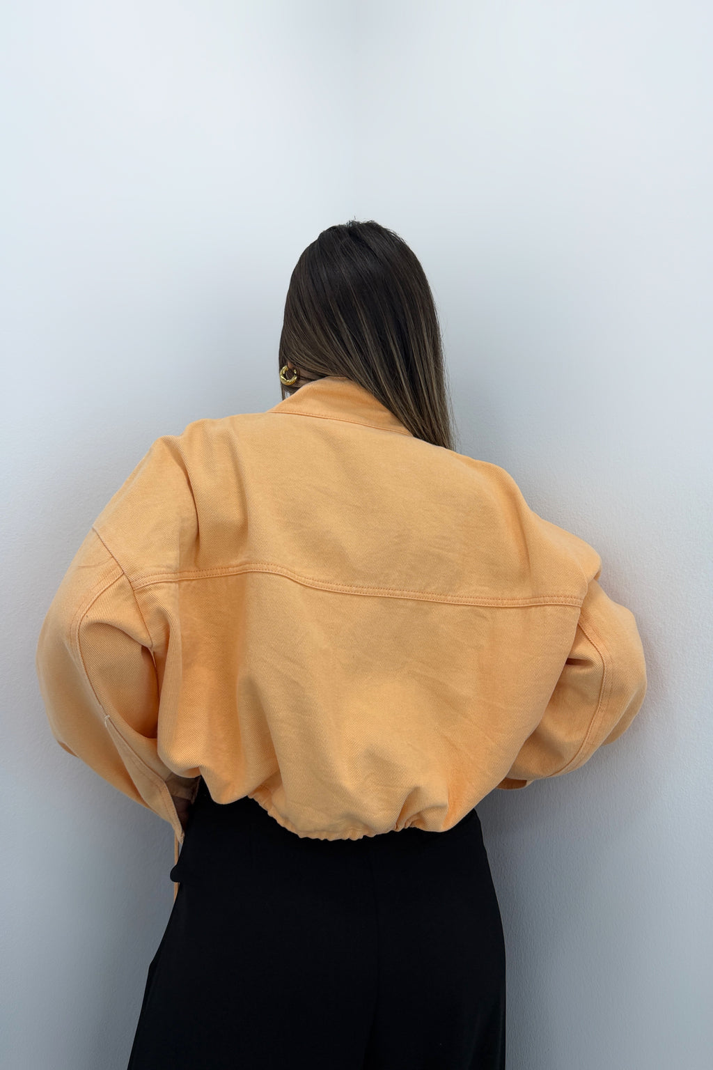 CHAQUETA CROPPED FRUNZ