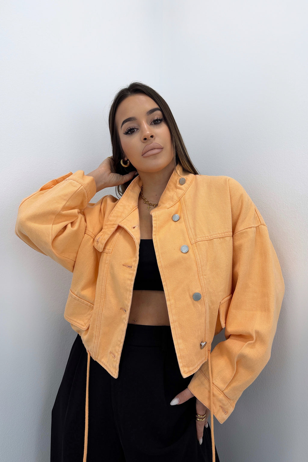 CHAQUETA CROPPED FRUNZ