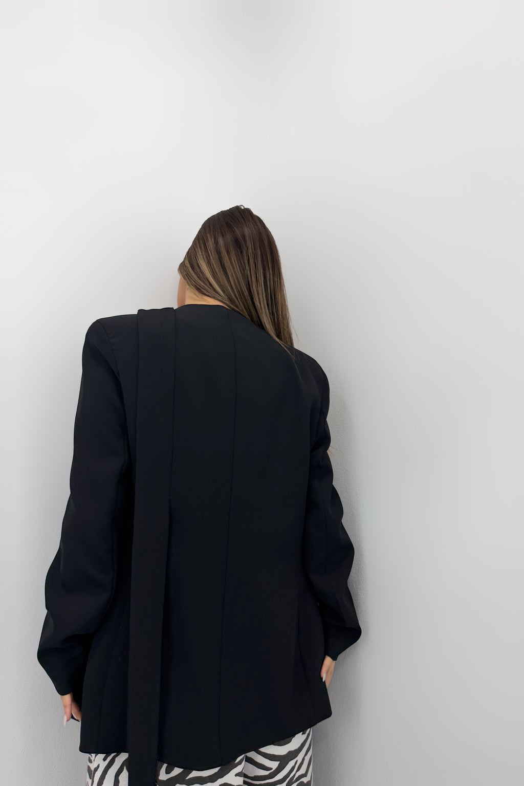 BLAZER ASIMÉTRIC LUMINA