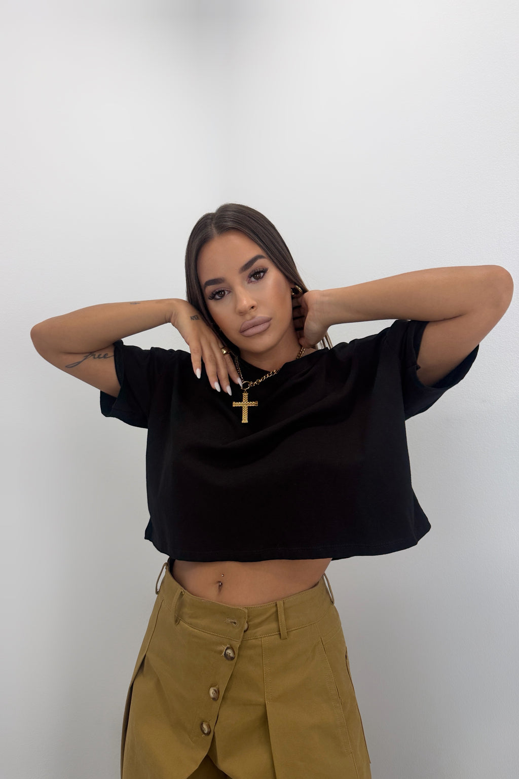 CAMISETA CROPPED BASIC