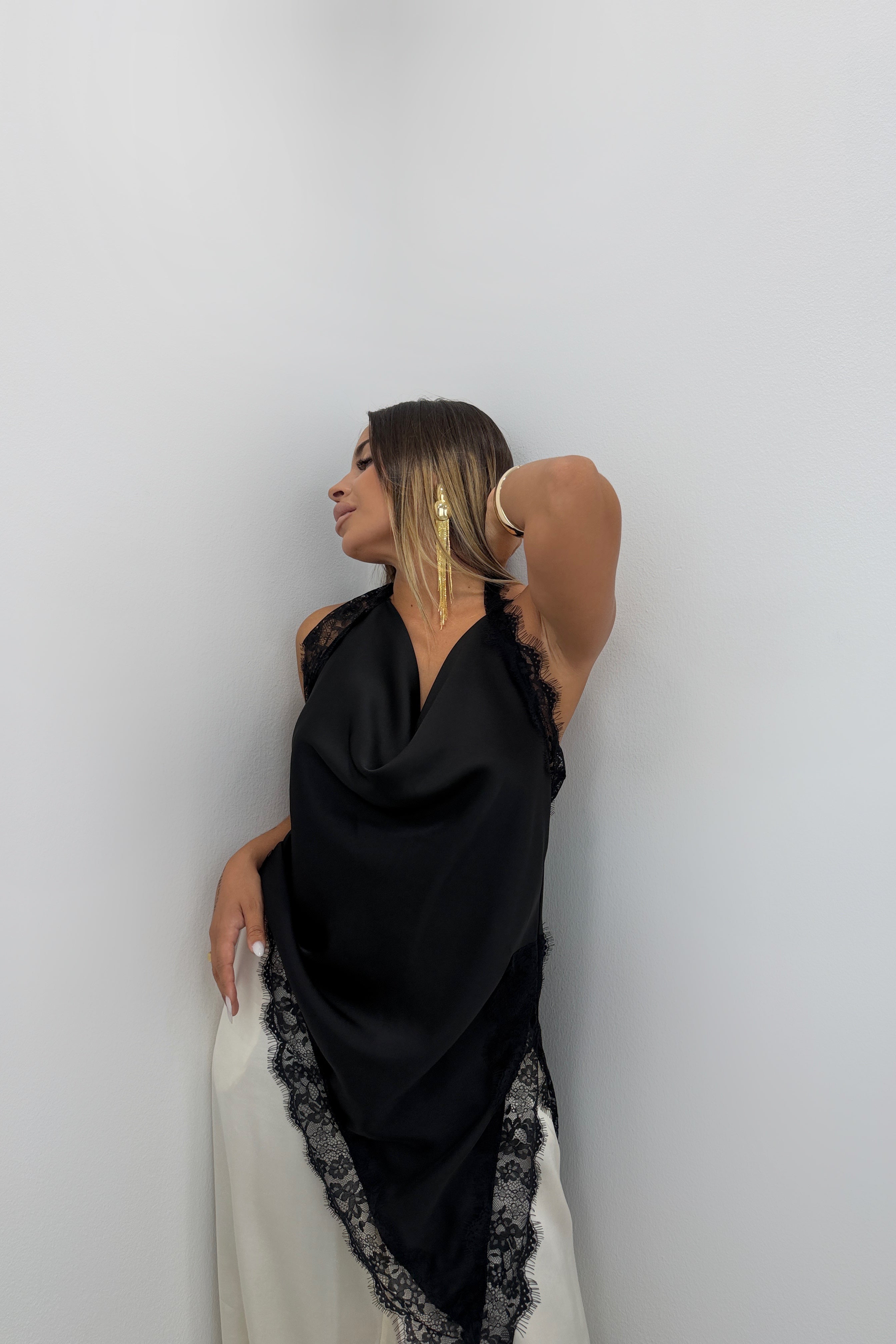 BLUSA SATÉN ASIMÉTRICA