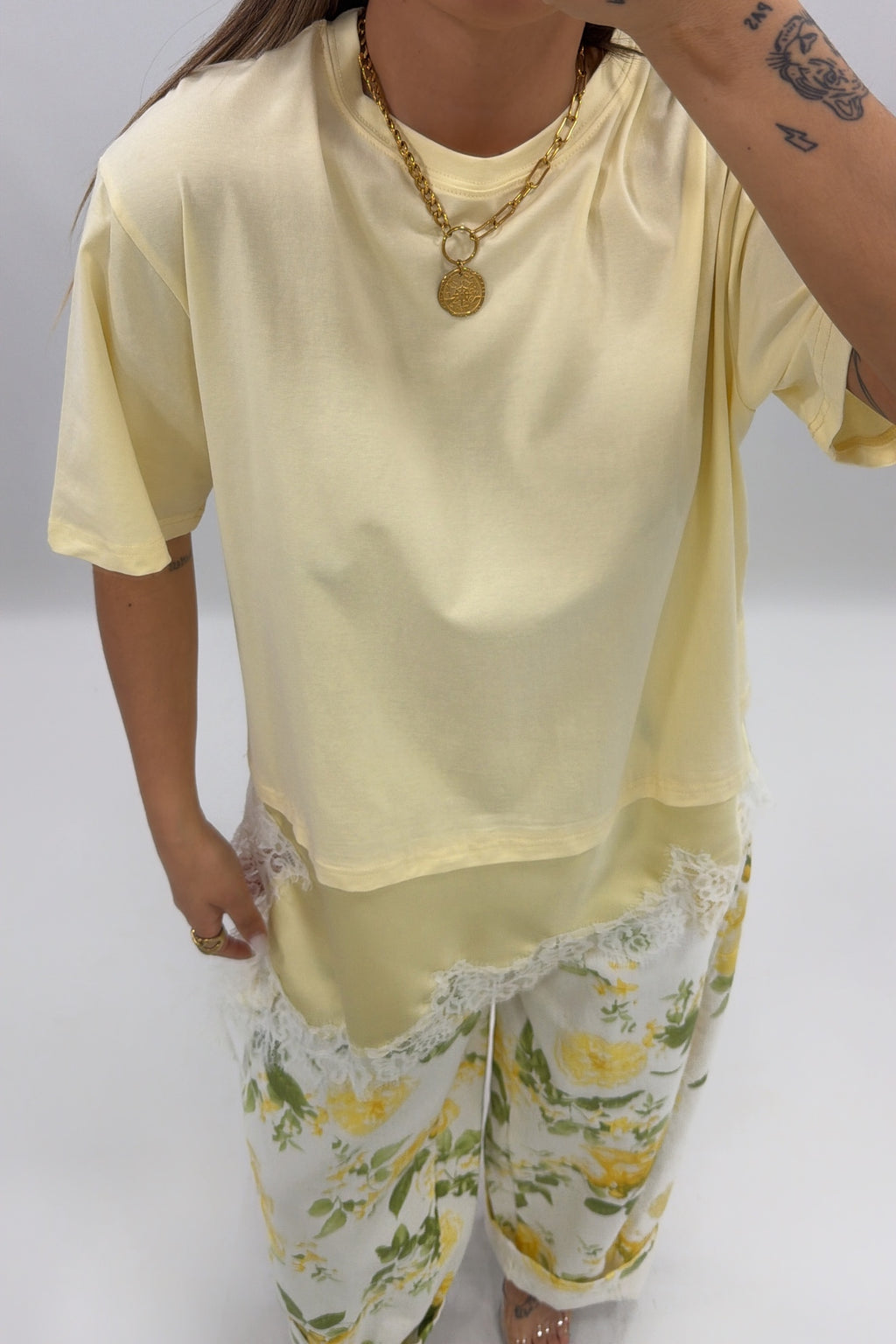 CAMISETA ENCAJE