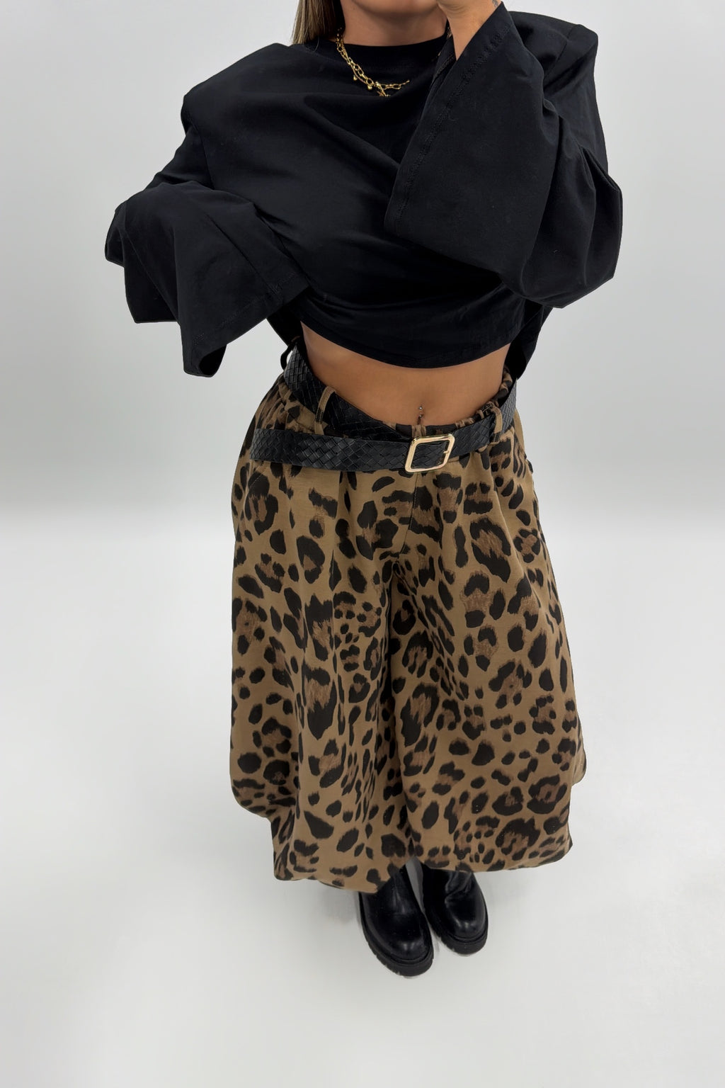 PANTALÓN BOMBACH LEOPARDO CON CINTURÓN