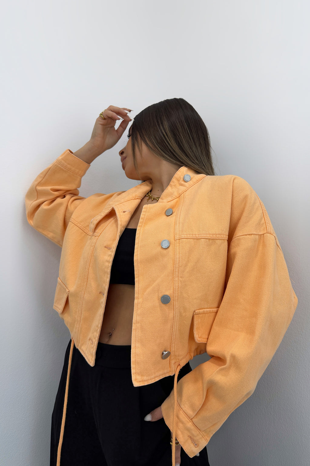 CHAQUETA CROPPED FRUNZ