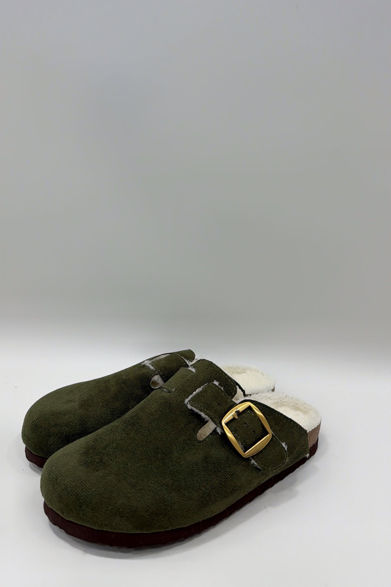 ZUECOS BORRE CON HEBILLA