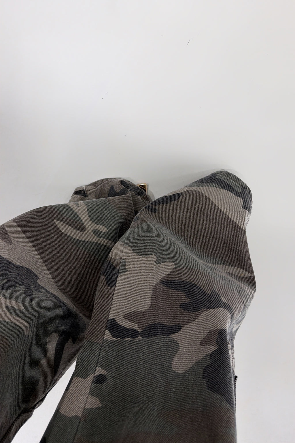 JEANS CARGO CAMUFLAJE