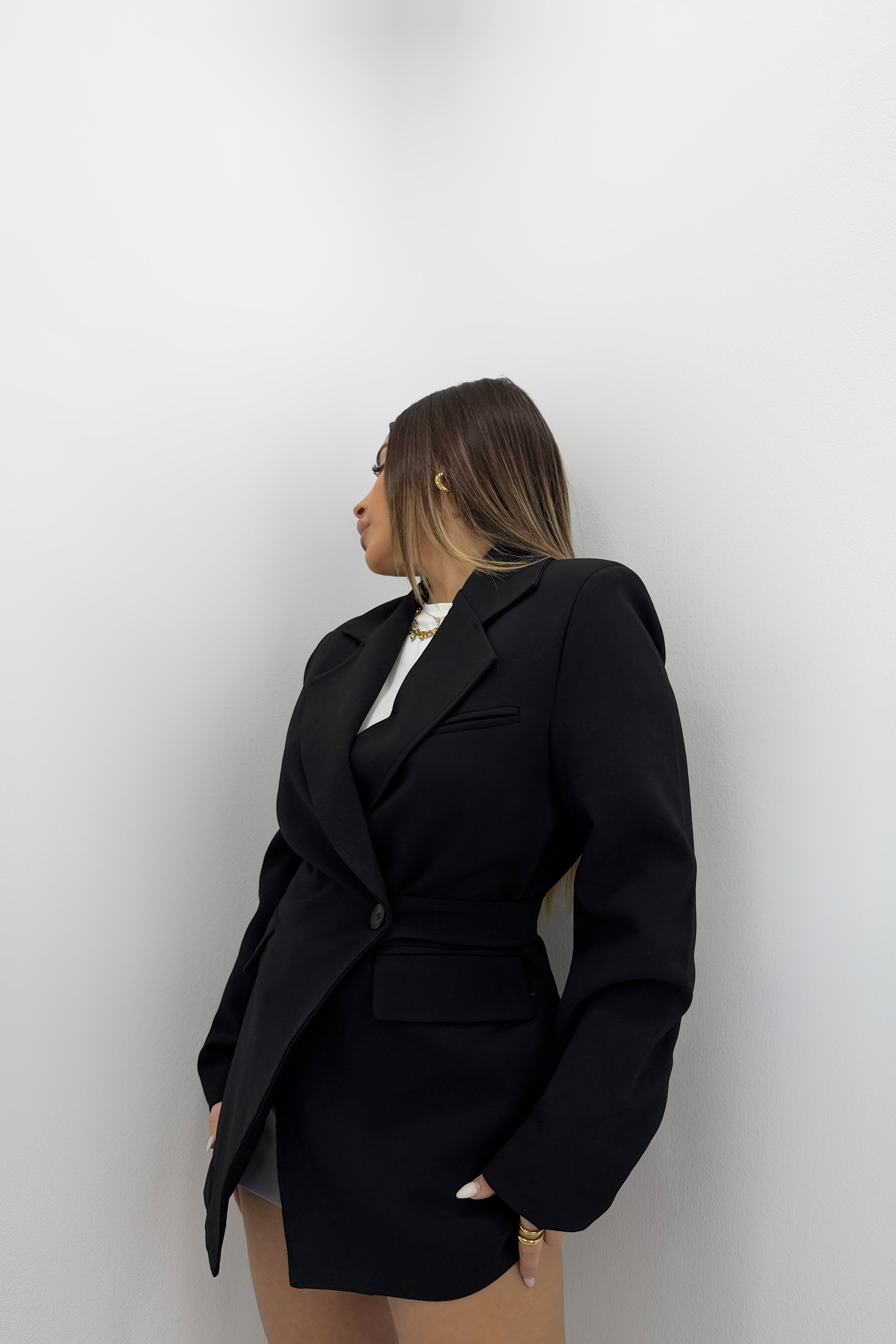 BLAZER CON CINTURÓN BOTTON