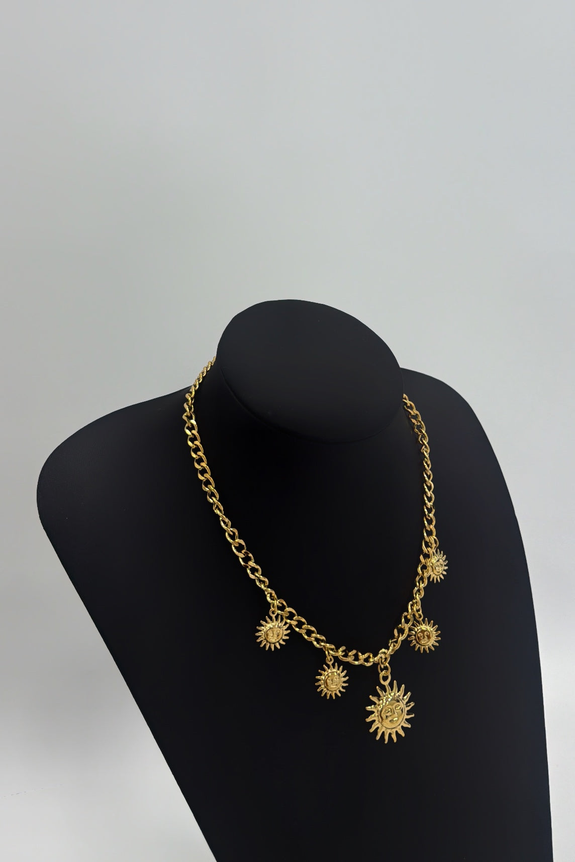 COLLAR SOLE