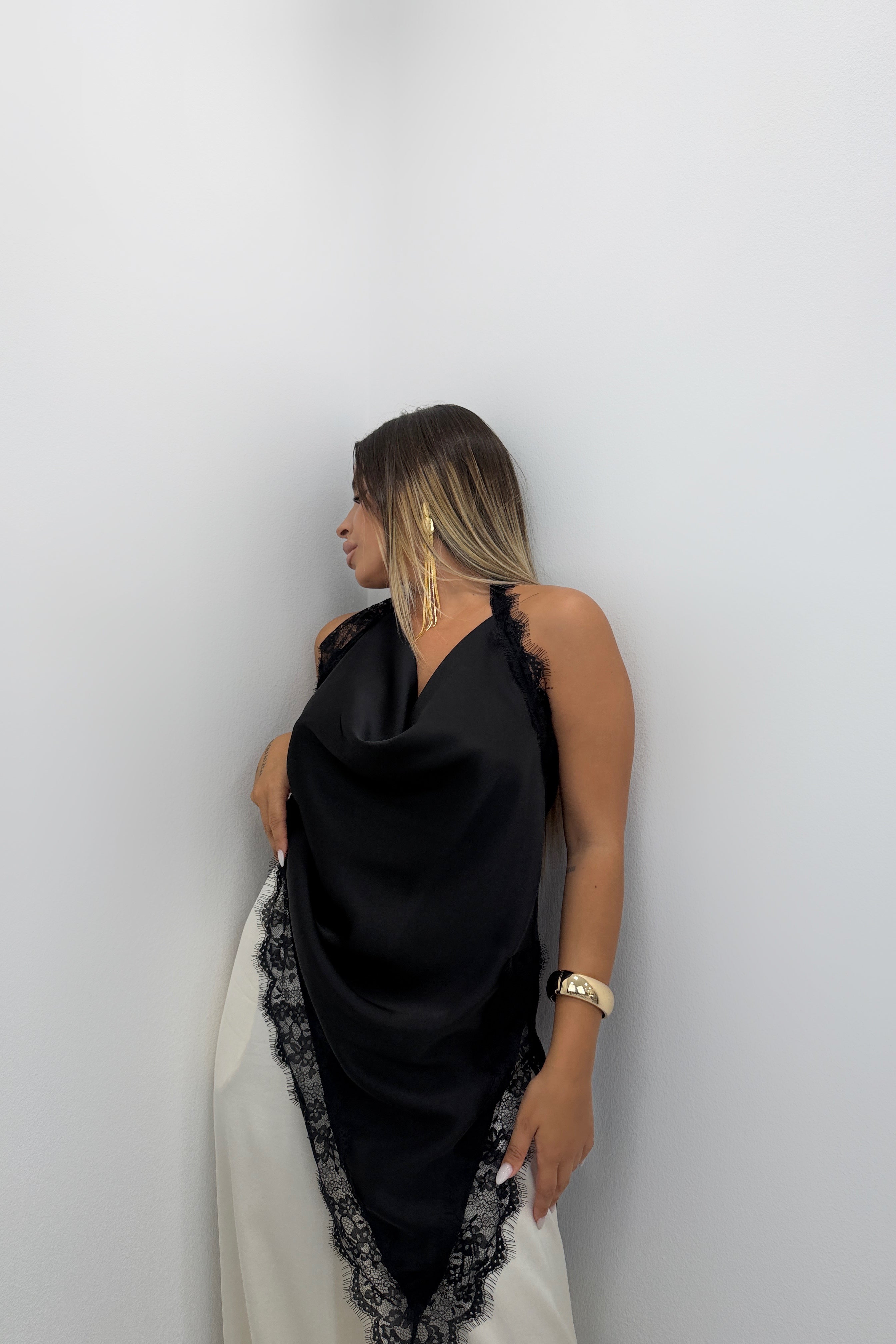 BLUSA SATÉN ASIMÉTRICA