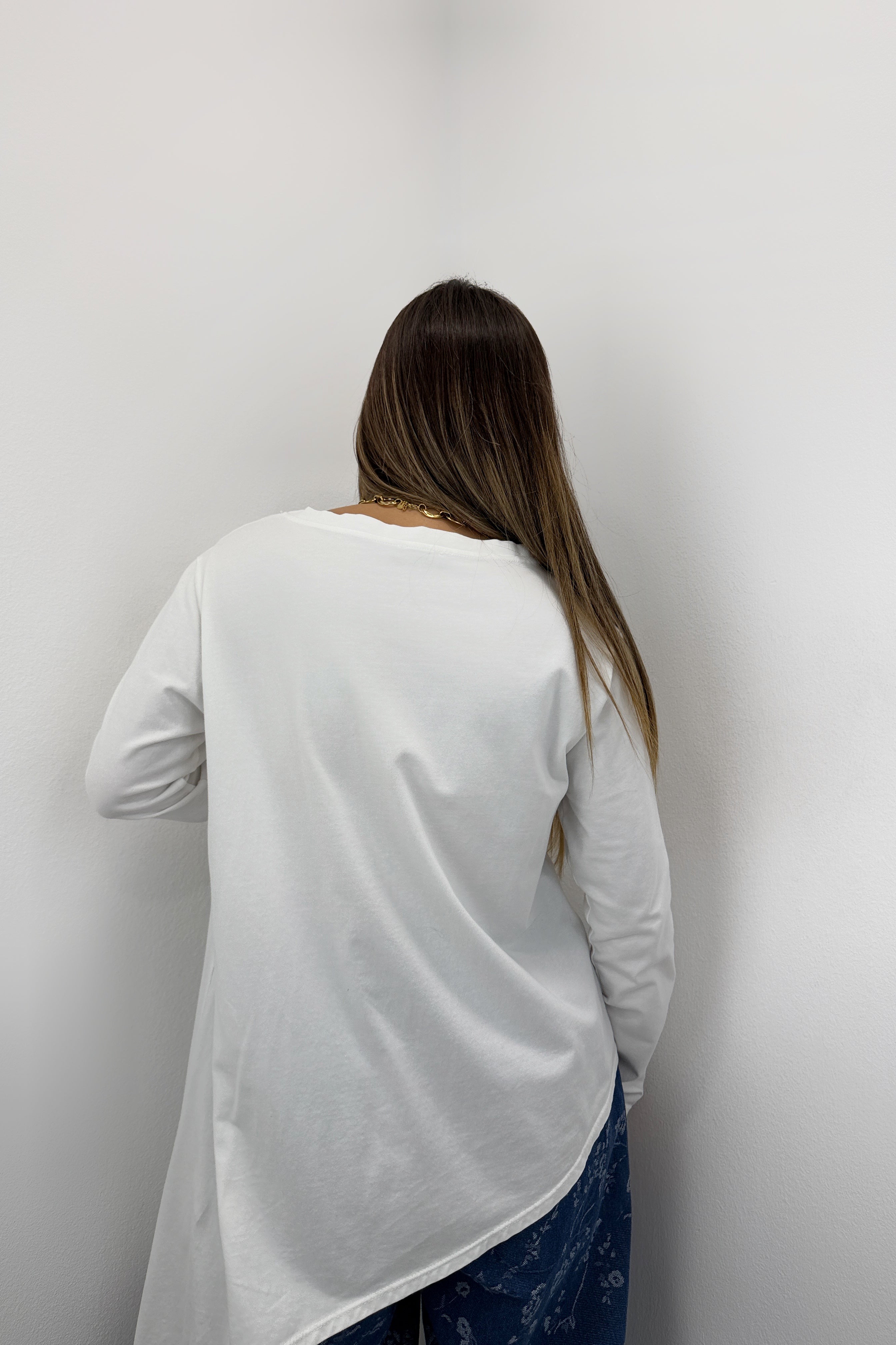 CAMISETA ASIMÉTRICA