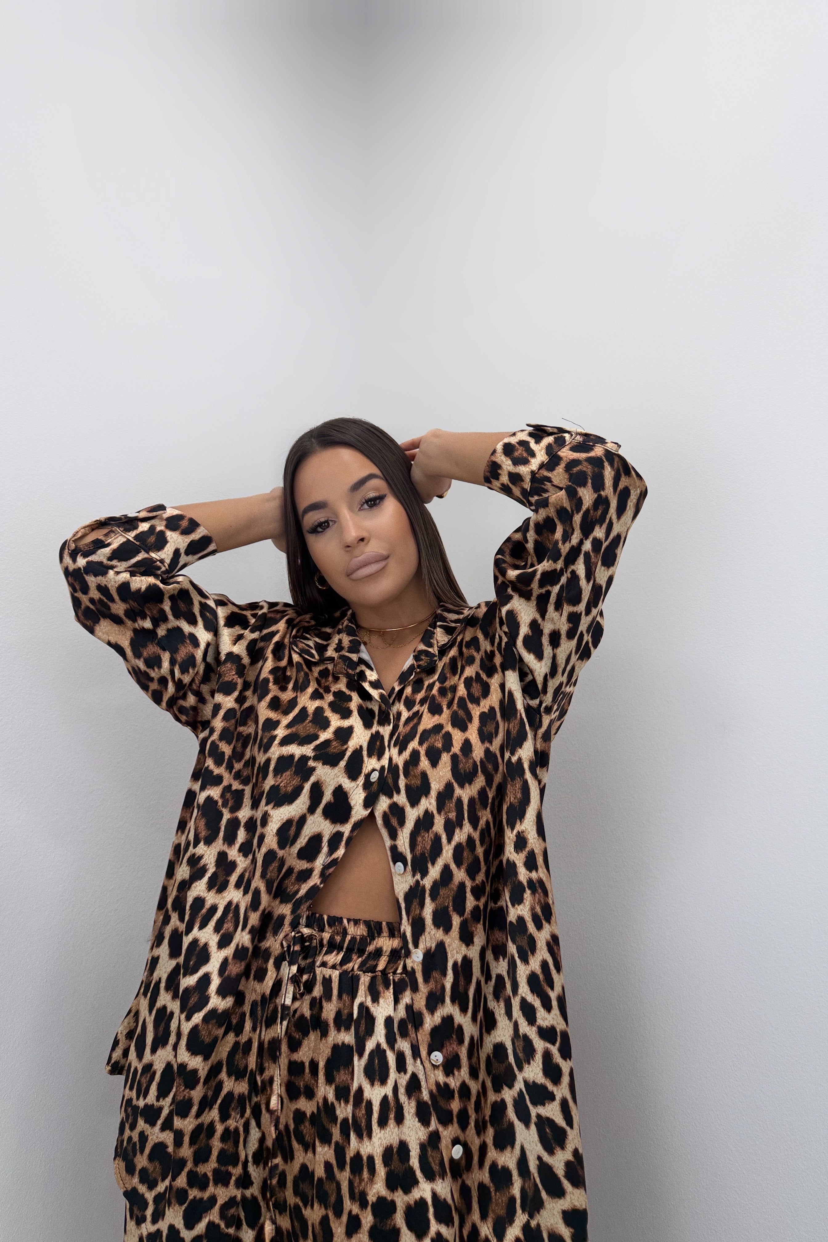 CAMISA LEOPARDO SATÉN
