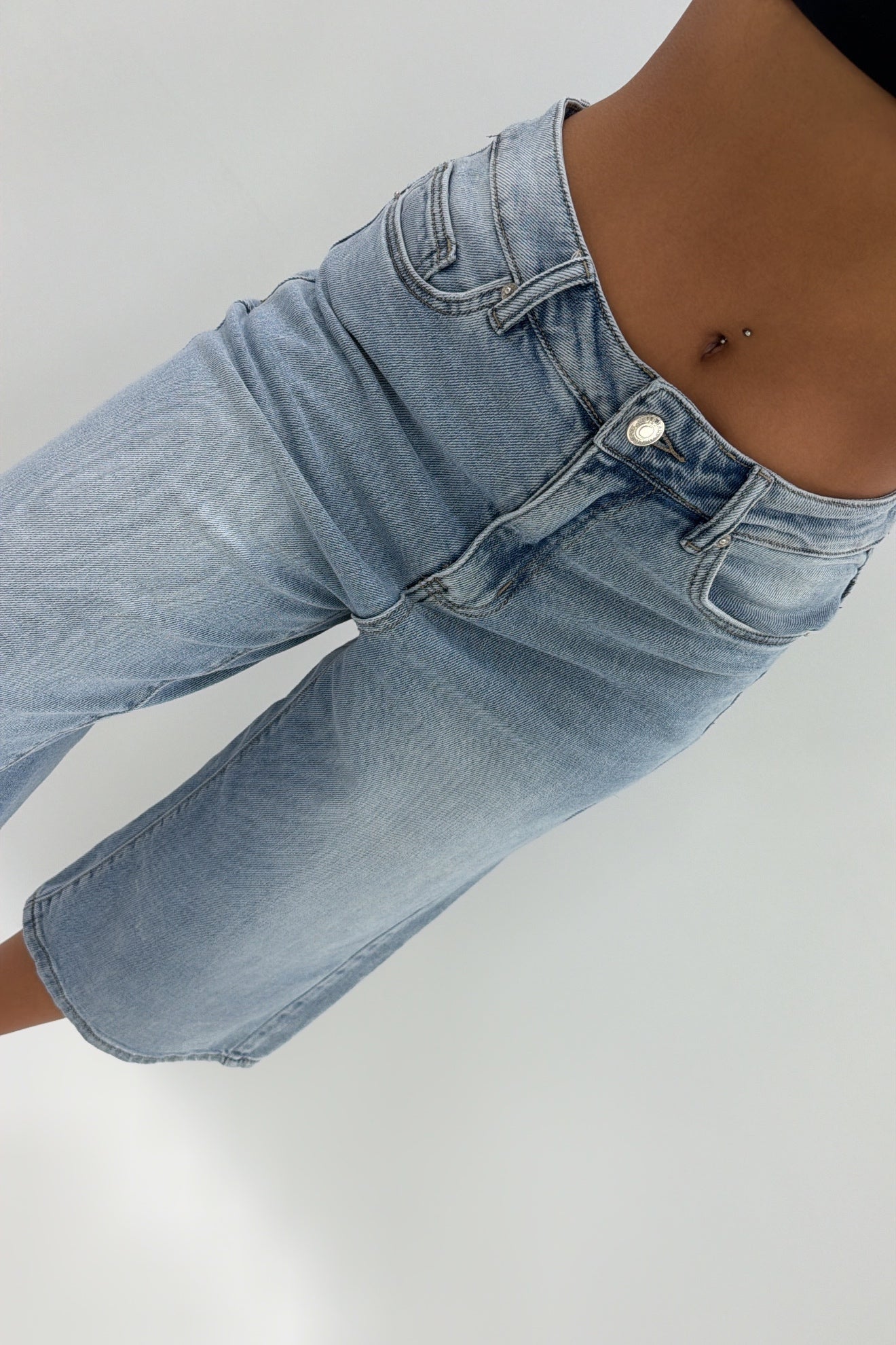 BERMUDA DENIM