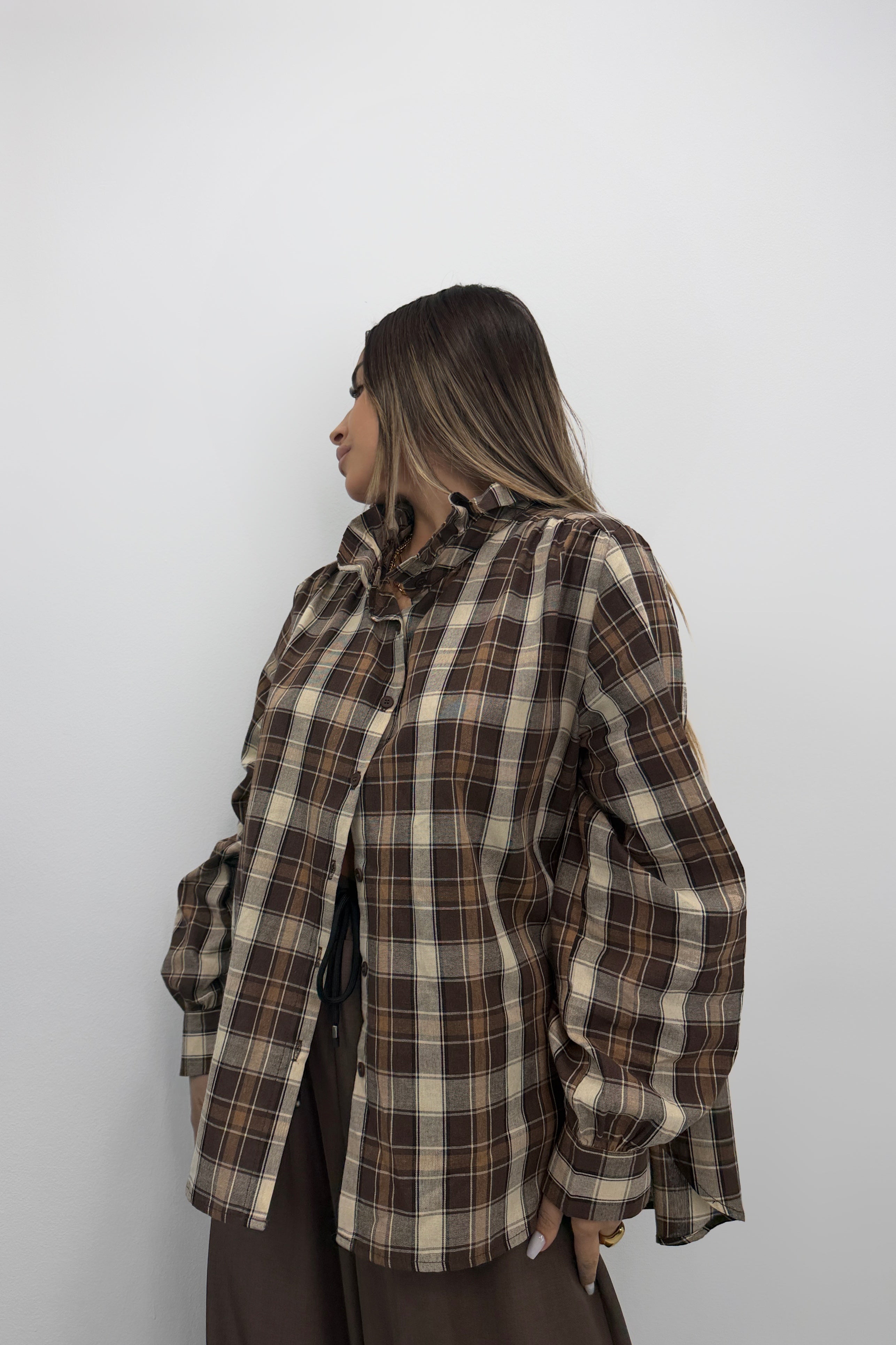 CAMISA DETALLES CUADRS