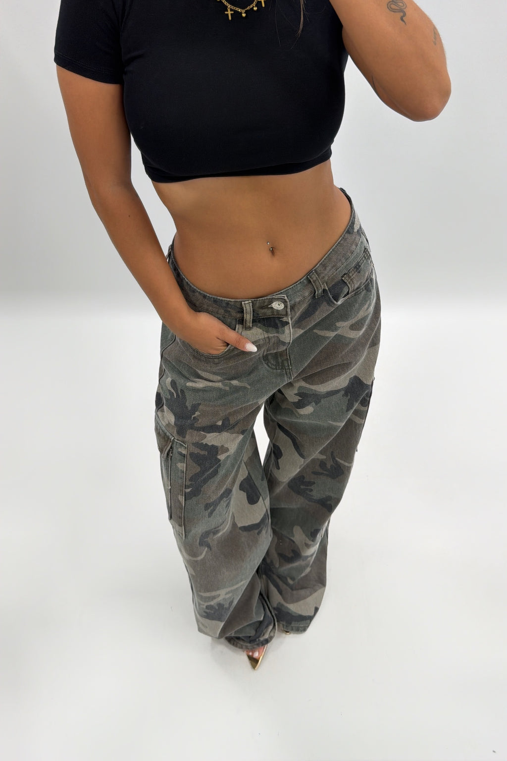 JEANS CARGO CAMUFLAJE