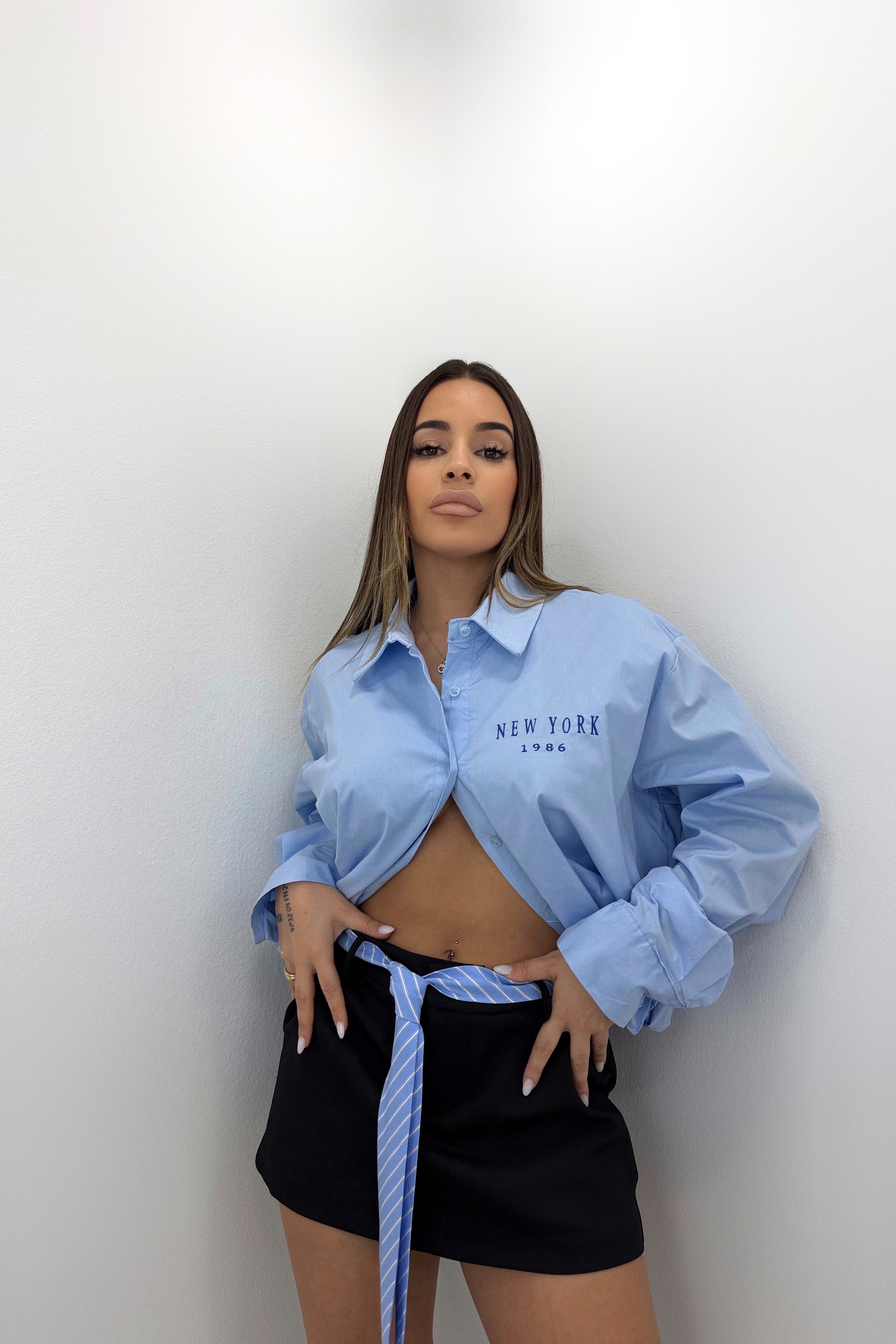 FALDA CON CORBATA LUMINA