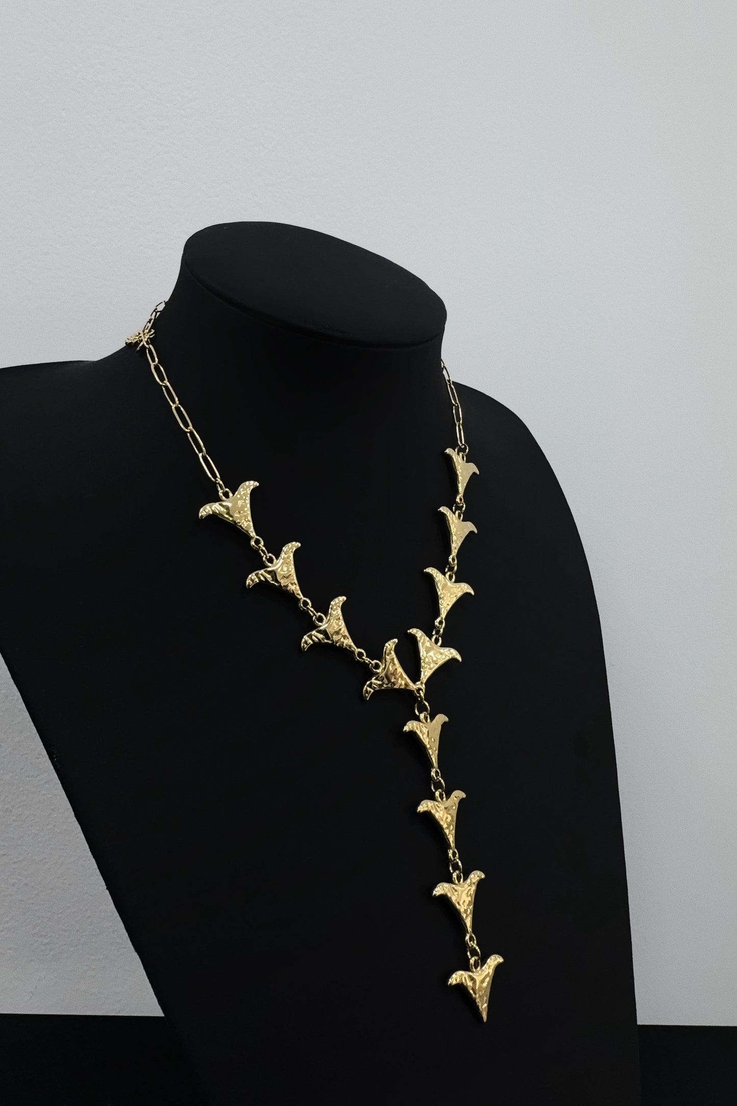 COLLAR BULA