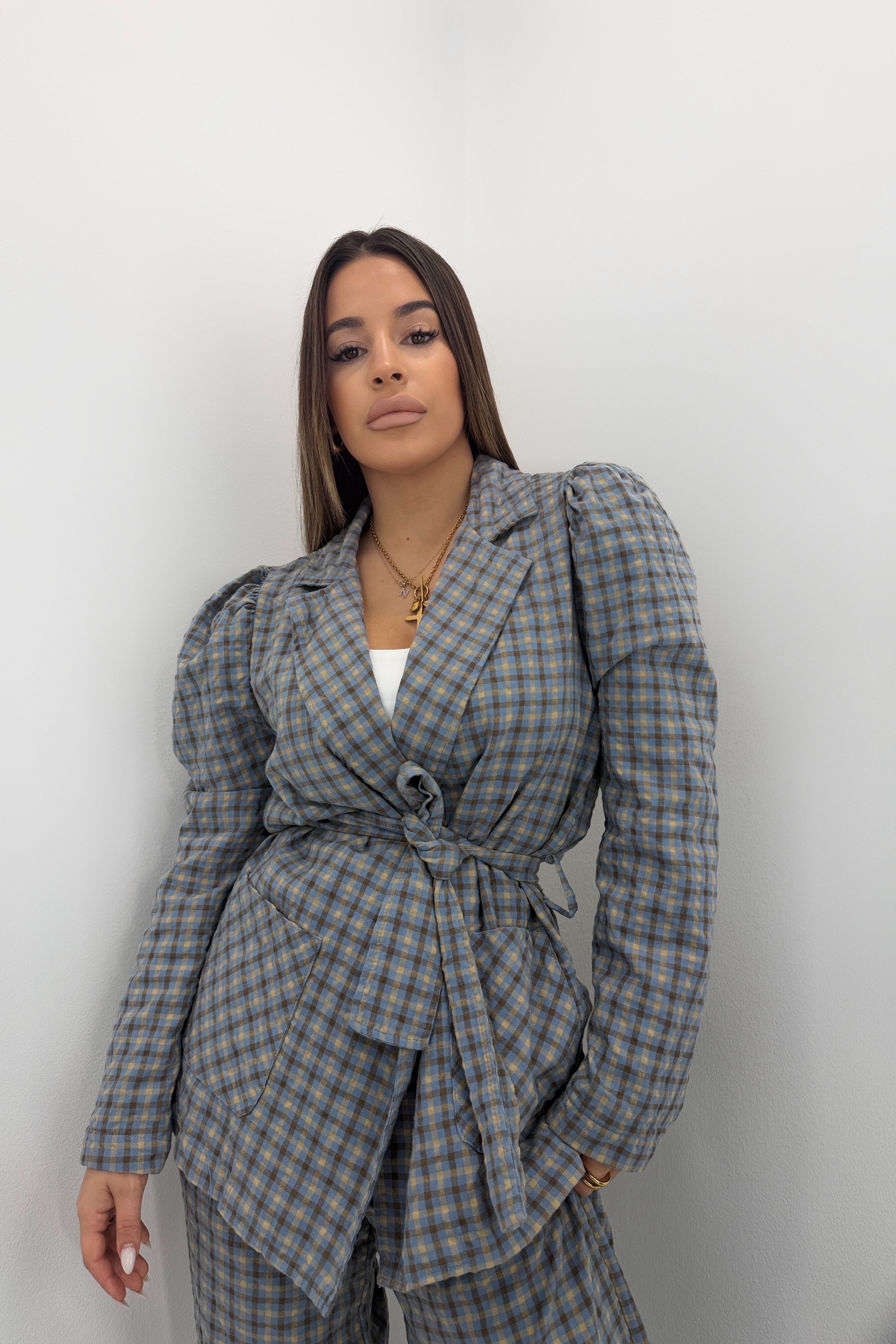 BLAZER MANGA ABULLONADA