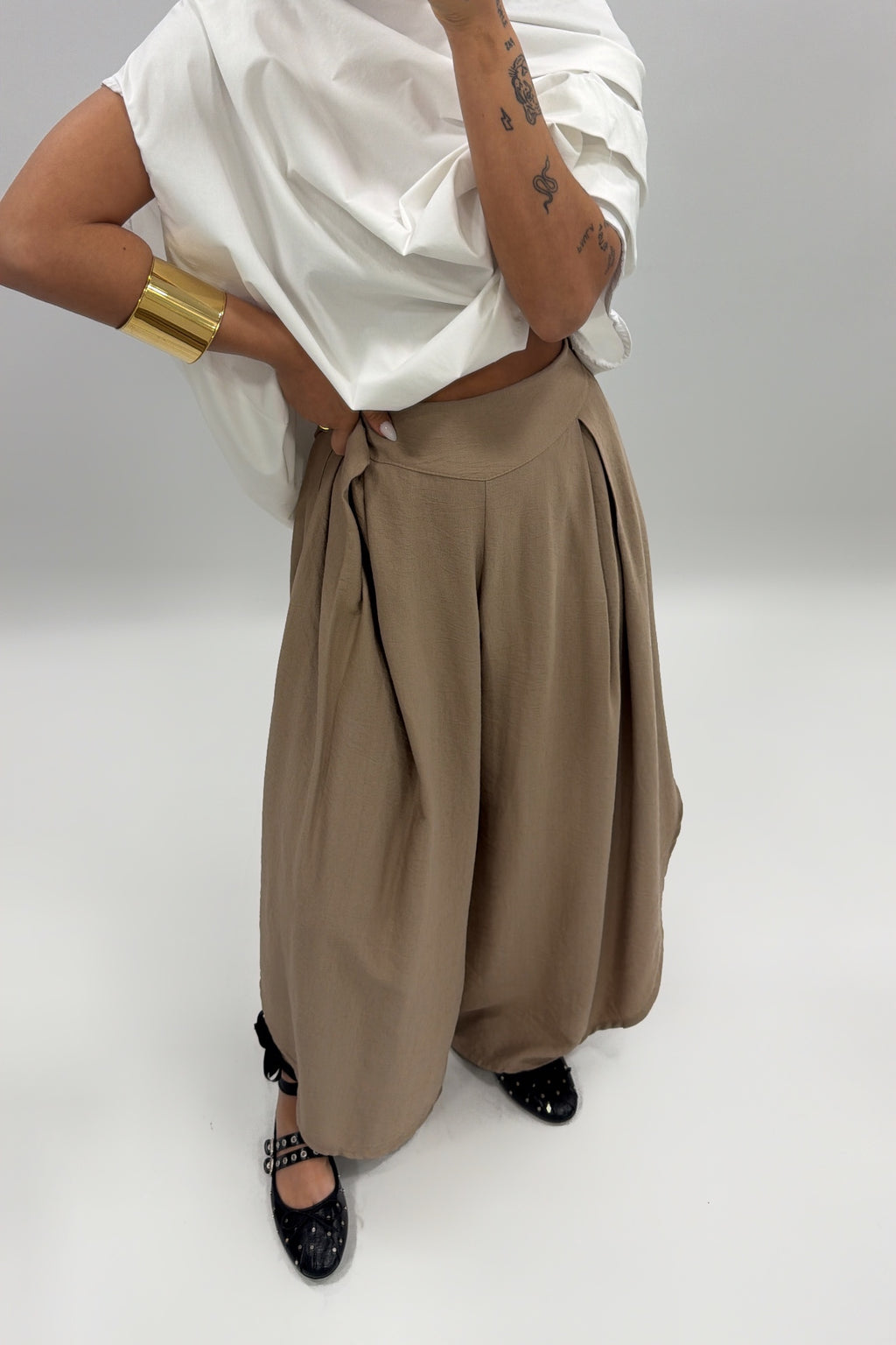 PANTALÓN BEG APERTURA