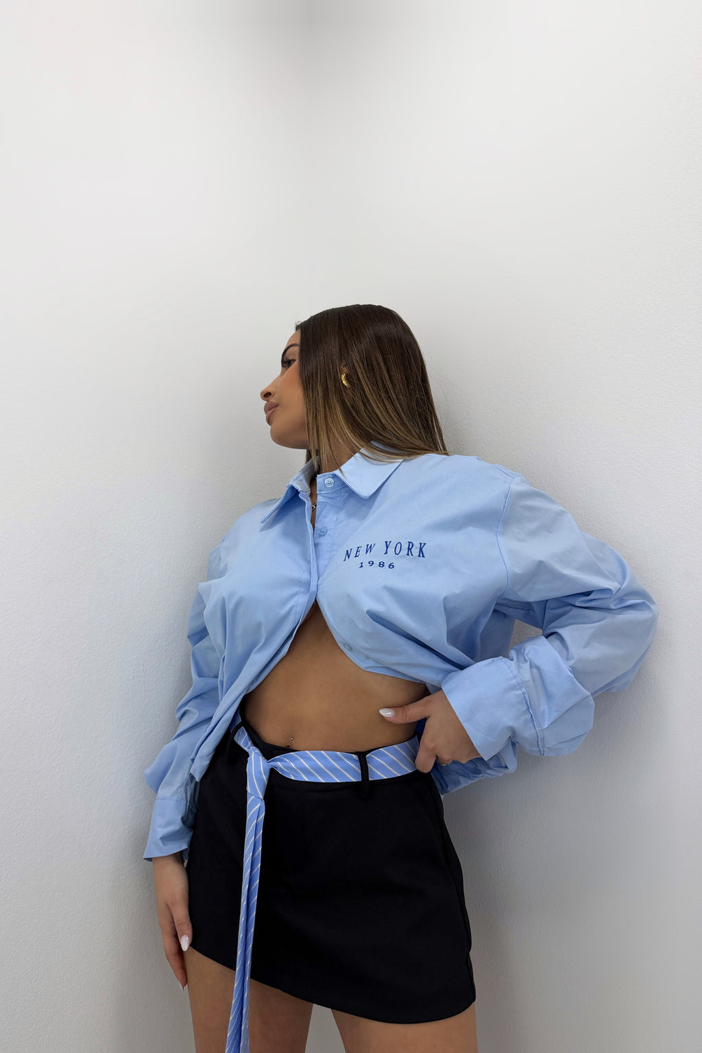 FALDA CON CORBATA LUMINA