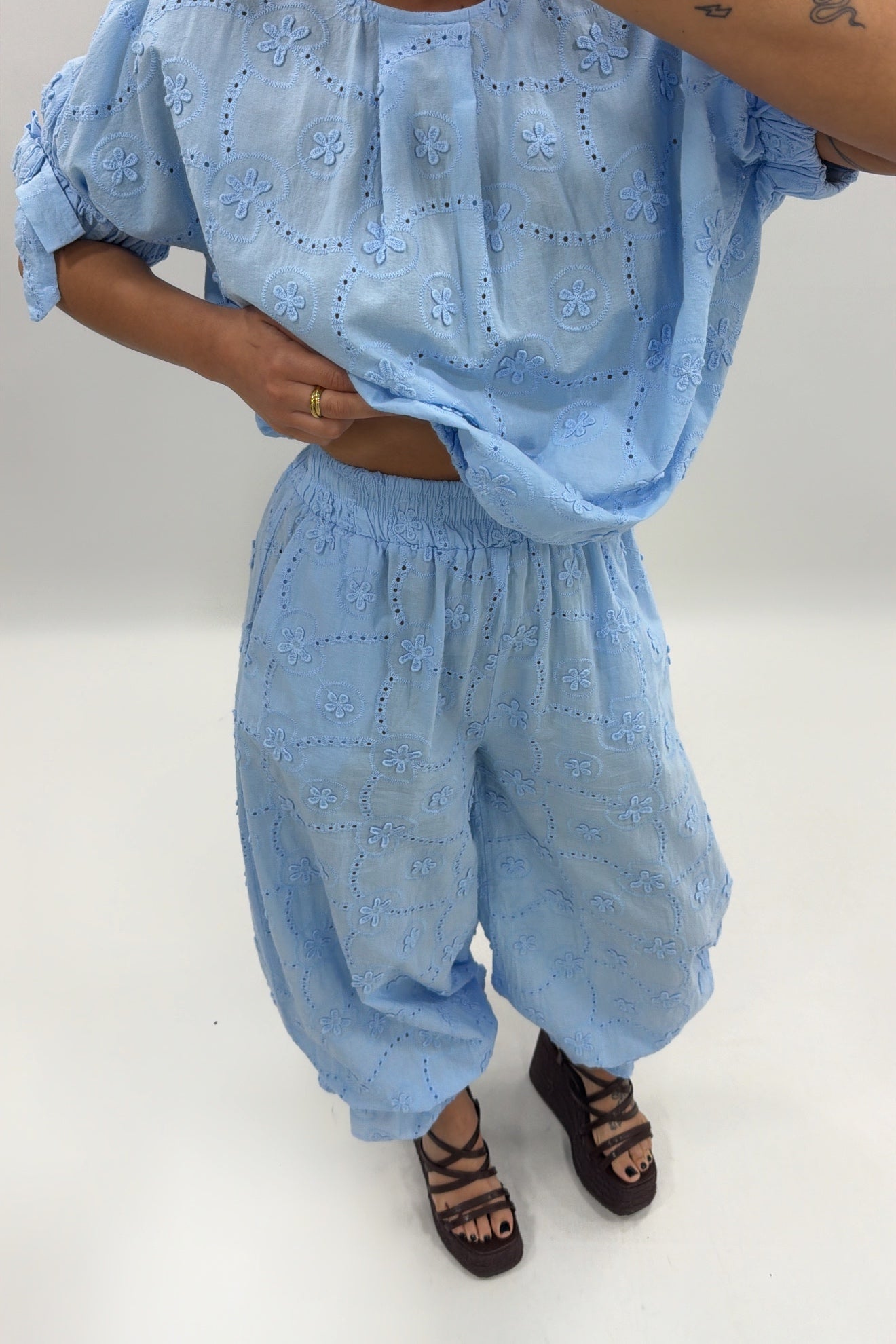 PANTALÓN BORDE LUMINA