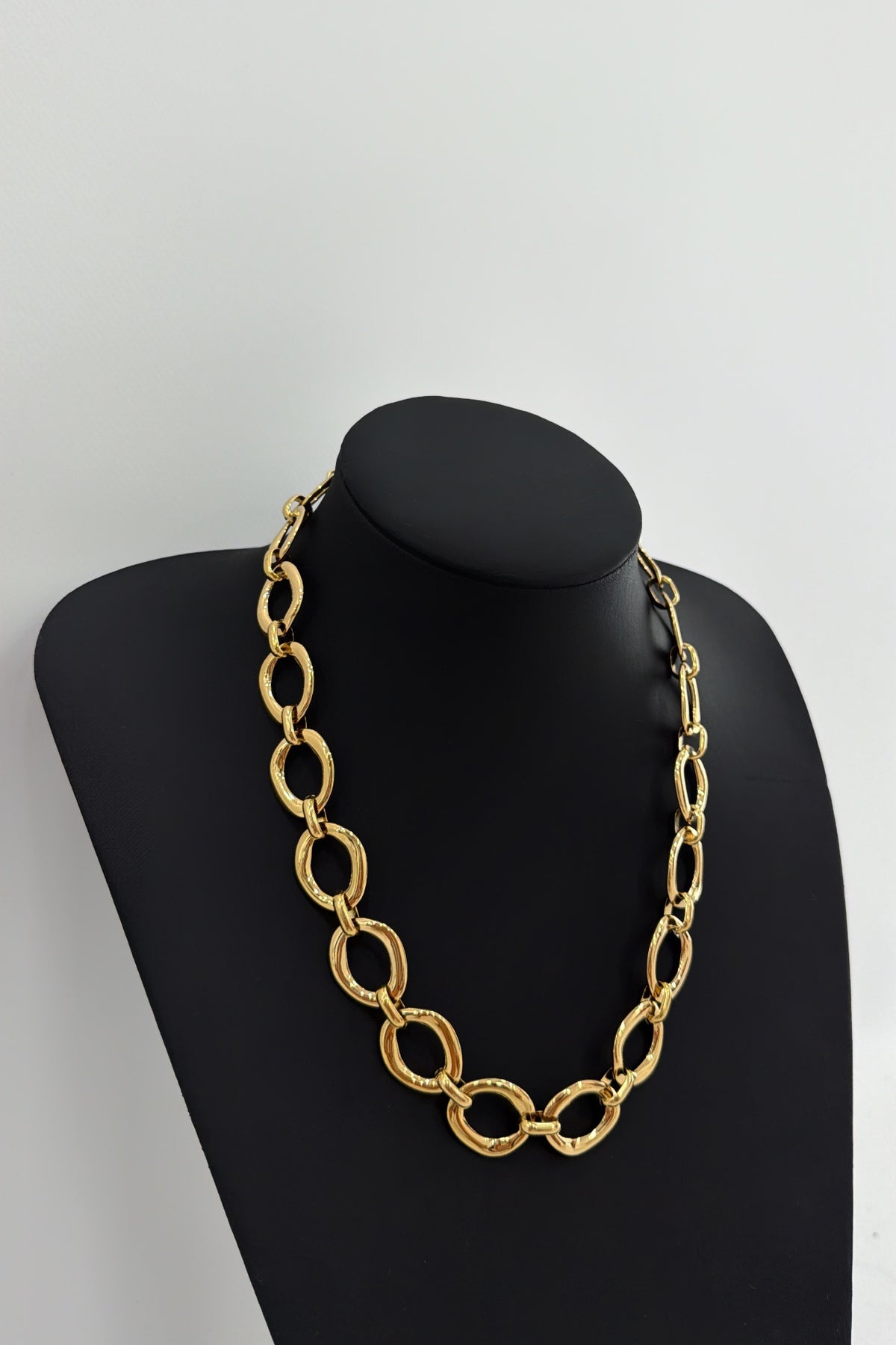 COLLAR RELORE