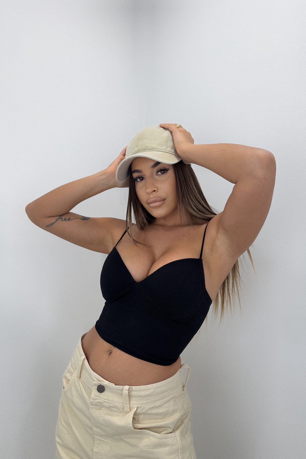GORRA BEIG