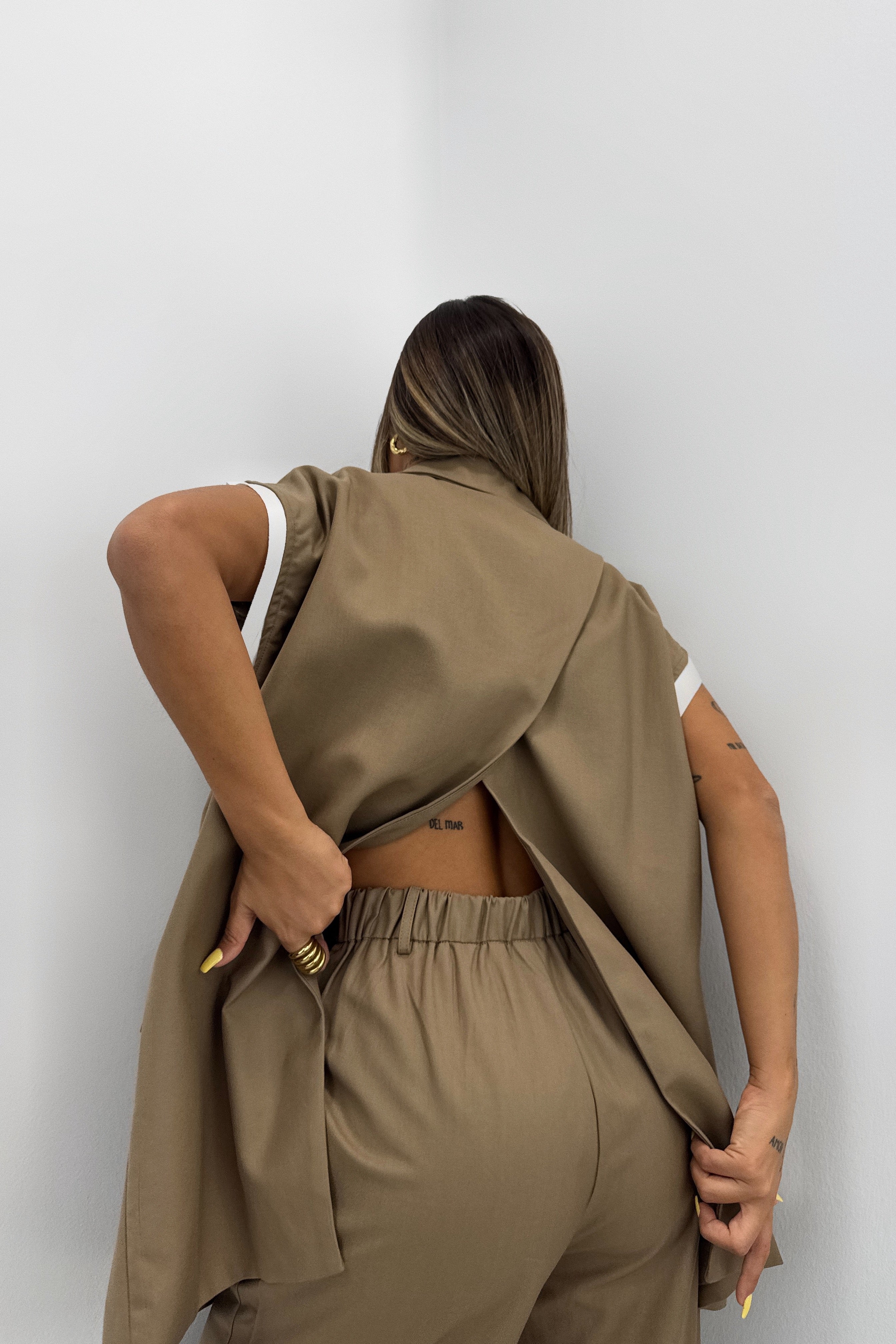 CHALECO APERTURA DETAIL