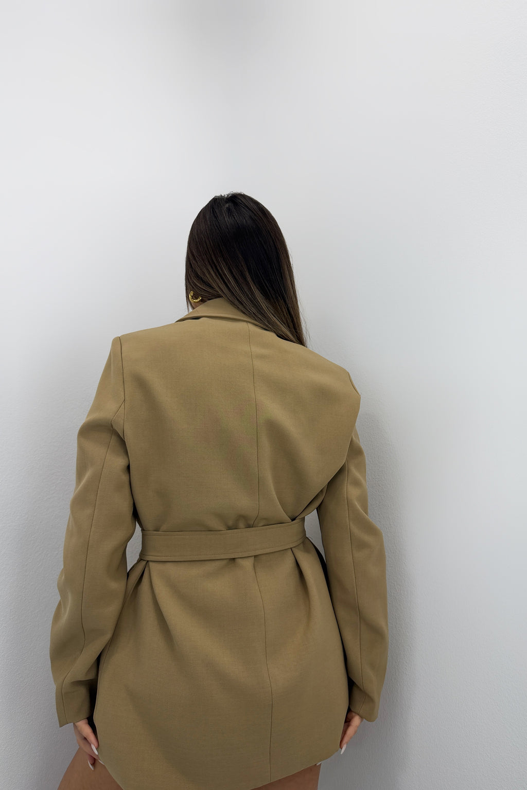 BLAZER CON CINTURÓN BOTTON