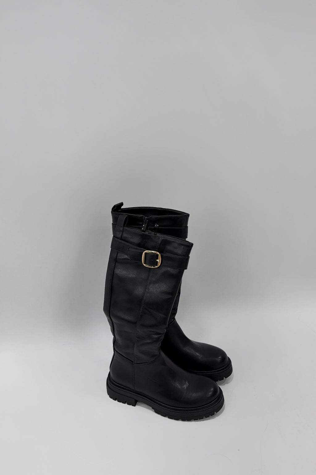 BOTAS PLANAS CON HEBILLA