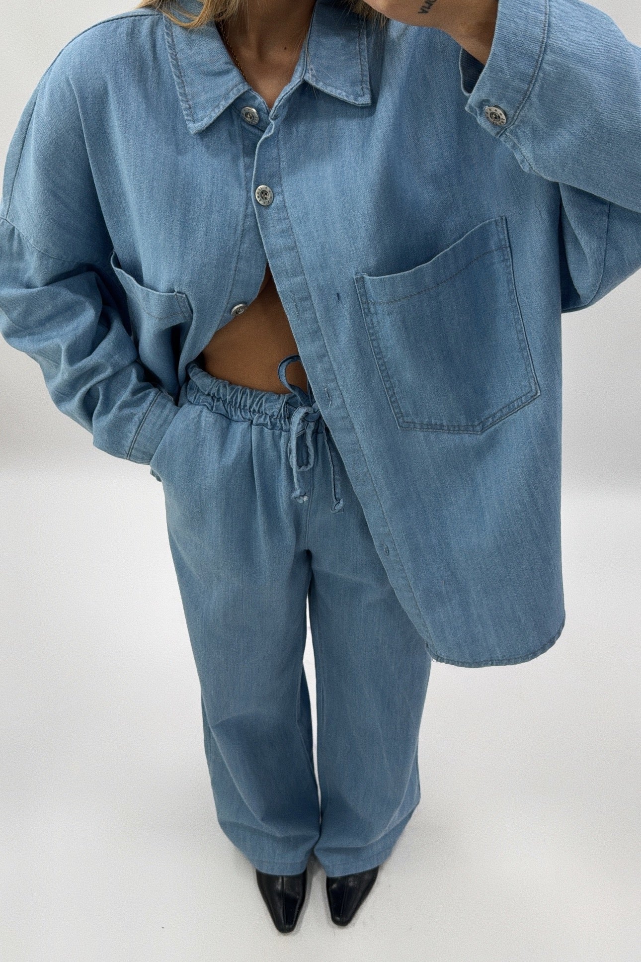 PANTALÓN FLUIDO DENIM
