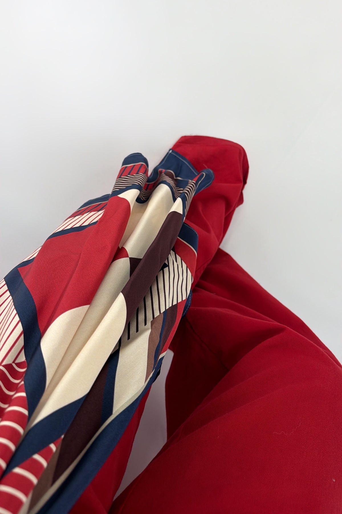 PANTALÓN CON PAÑUELO LUMINA