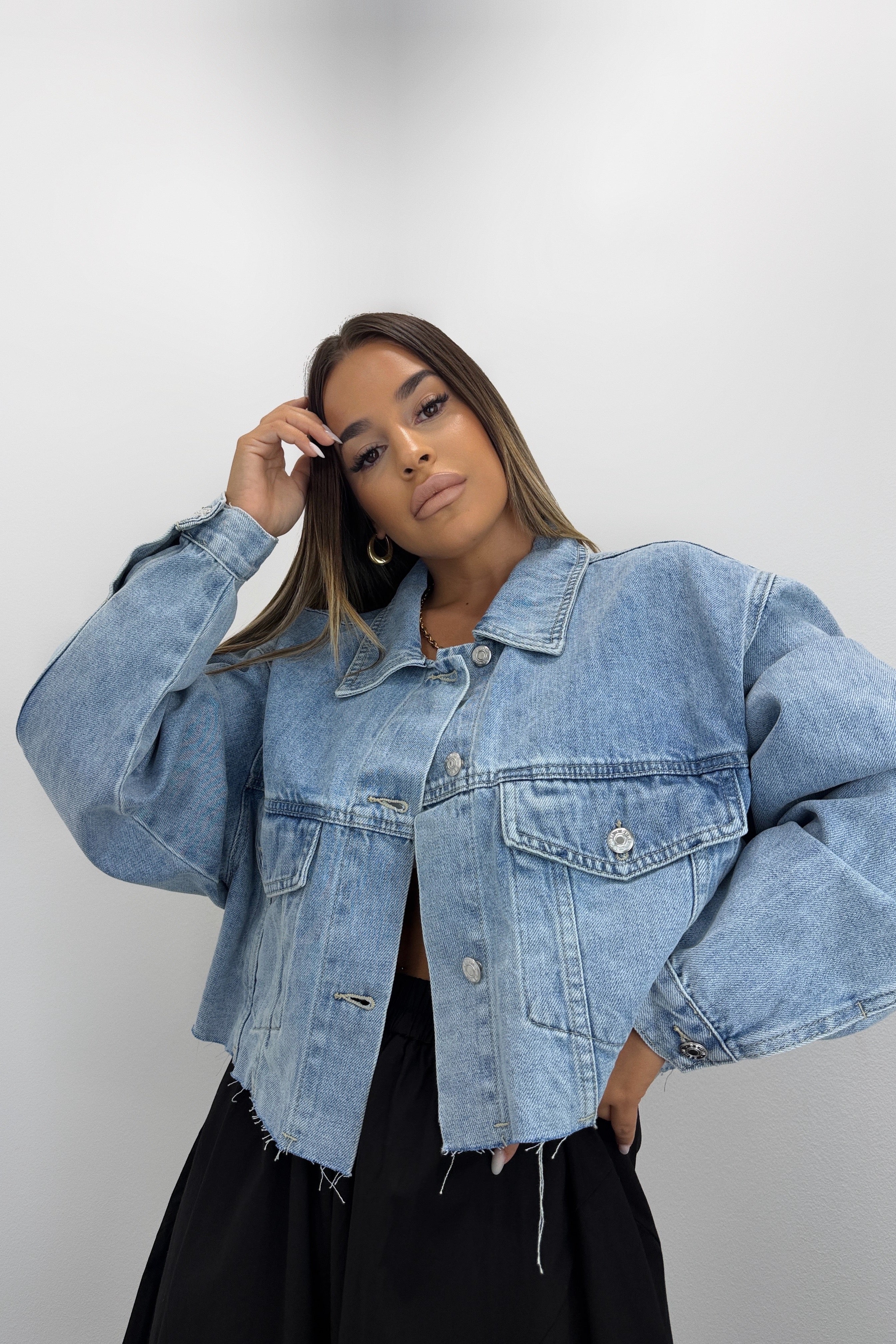 CHAQUETA CROPPED DENIM