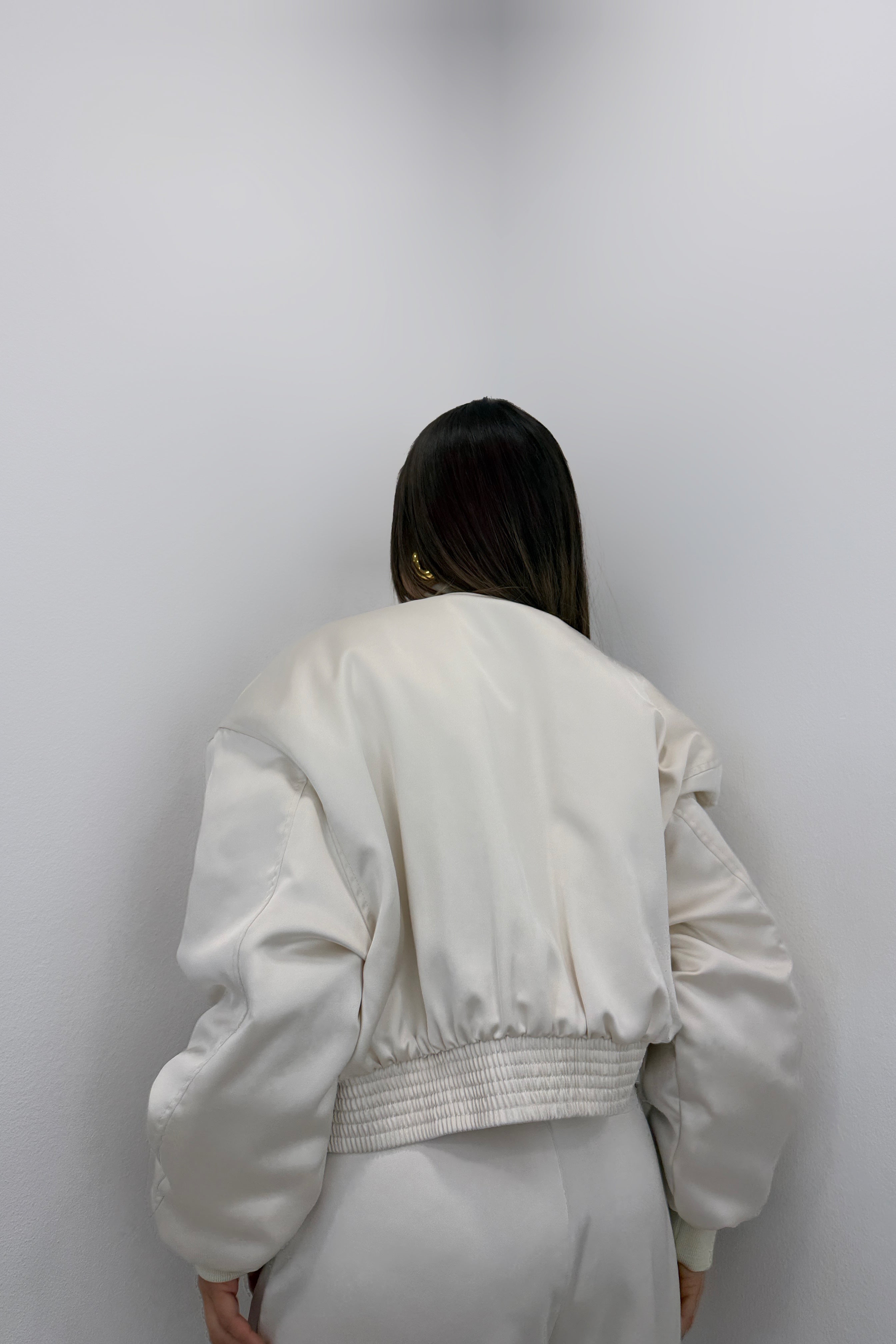 CHAQUETA BOMBER SATÉN LUMINA