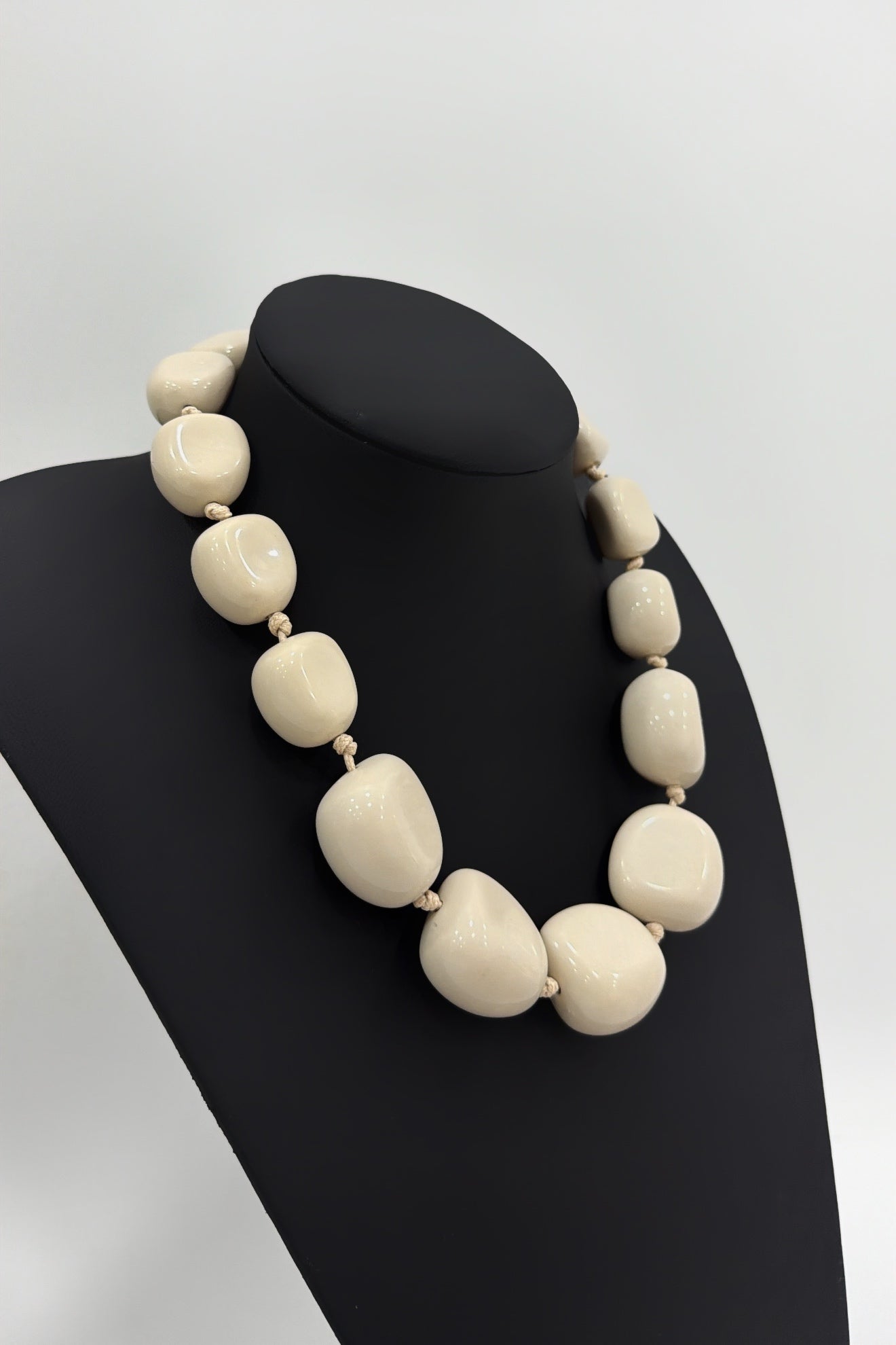 COLLAR AREL