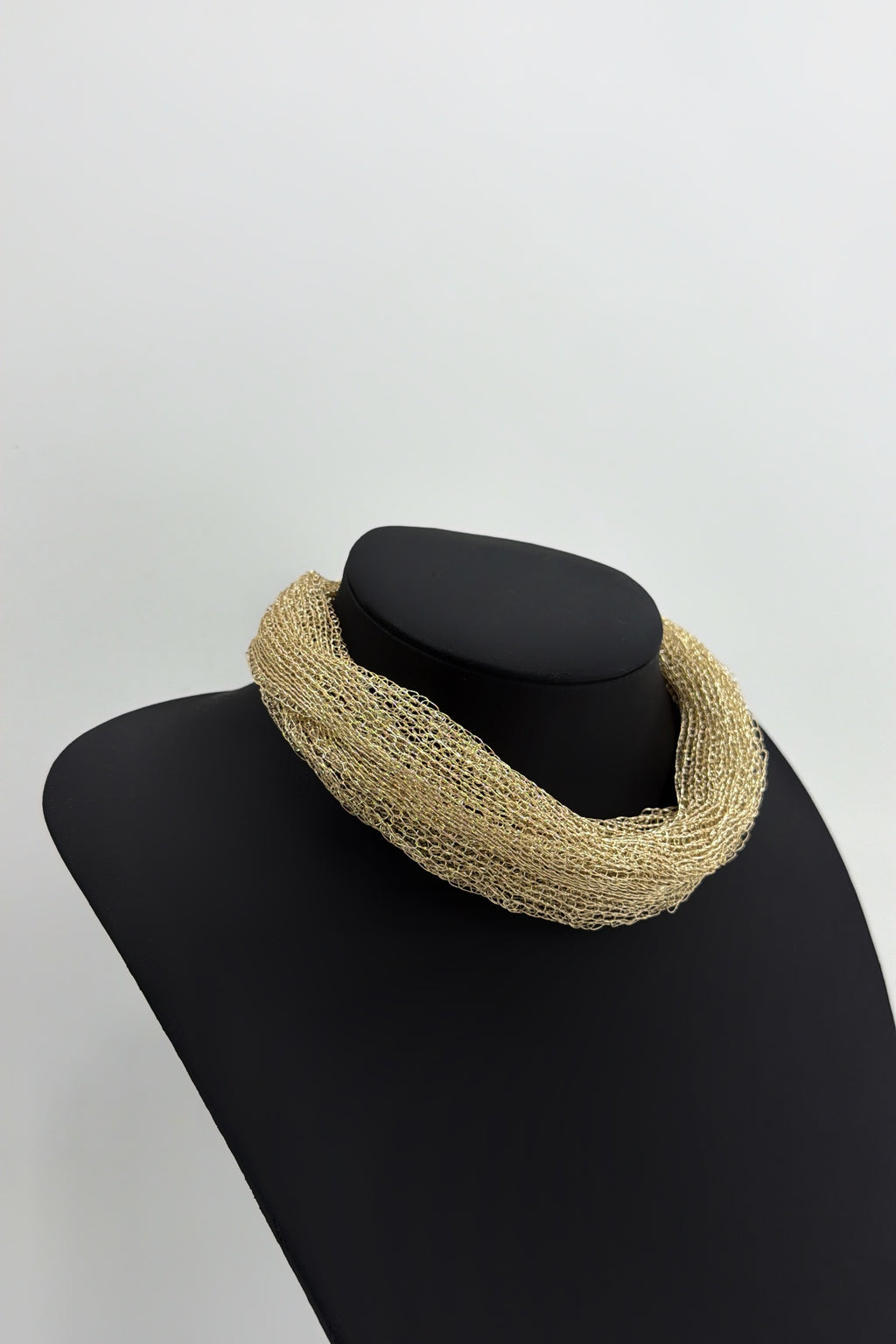 COLLAR CHOCKER