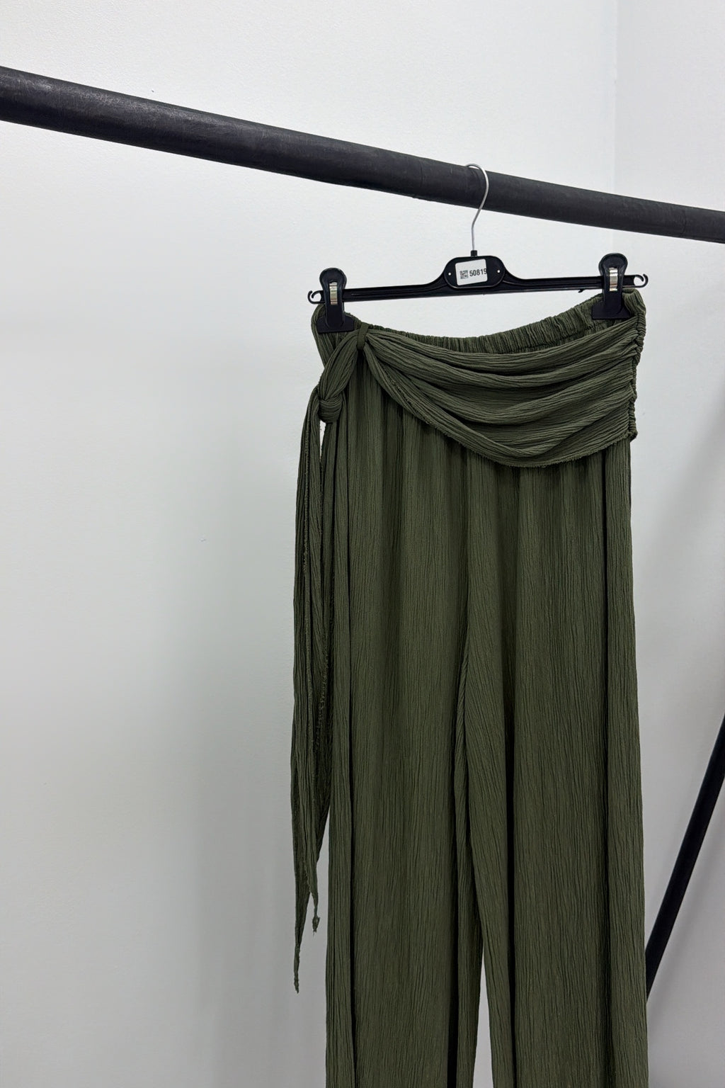 PANTALÓN FLUID CON PAÑUELO