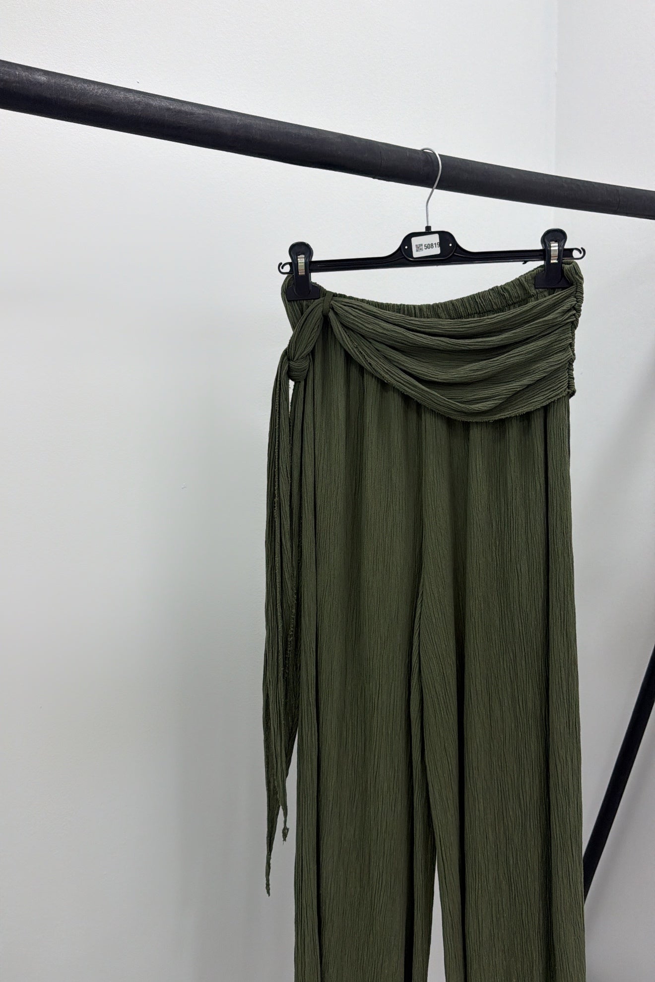 PANTALÓN FLUID CON PAÑUELO