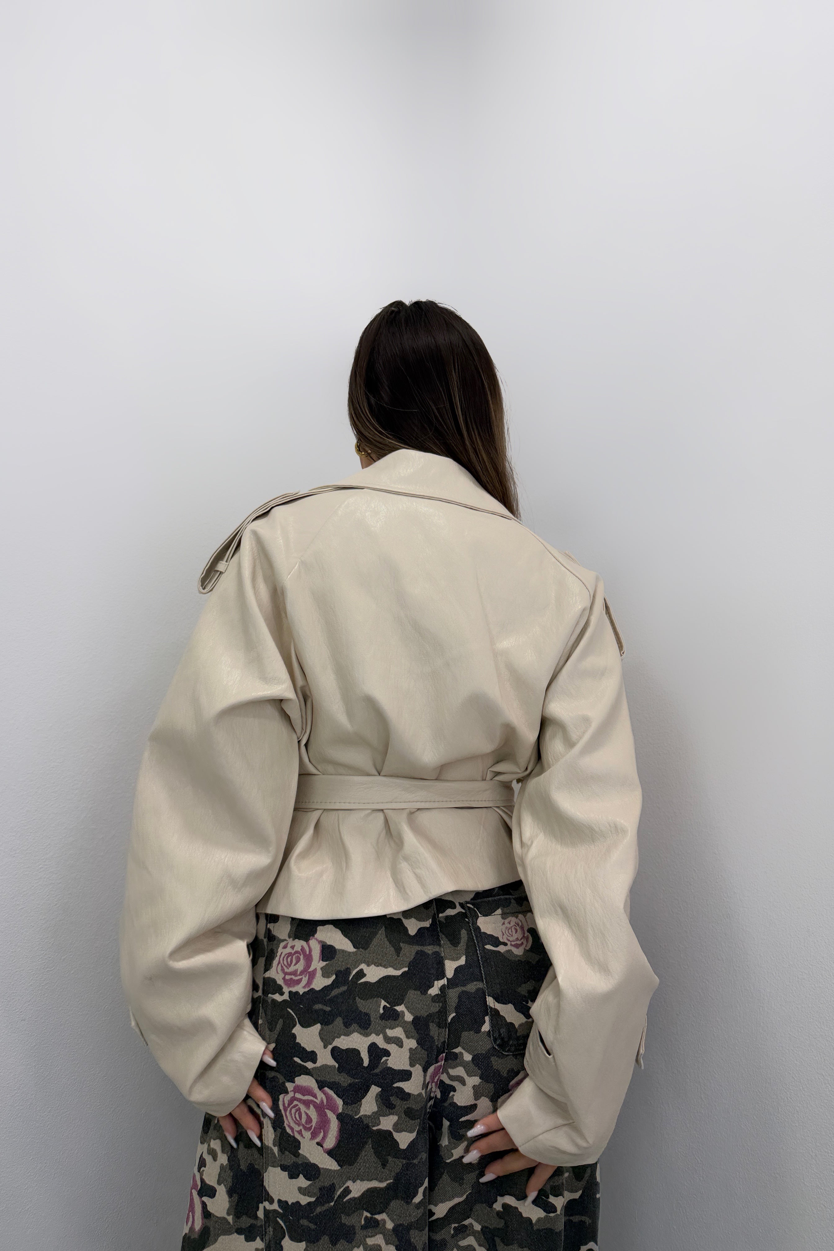 CHAQUETA POL CINTURÓN