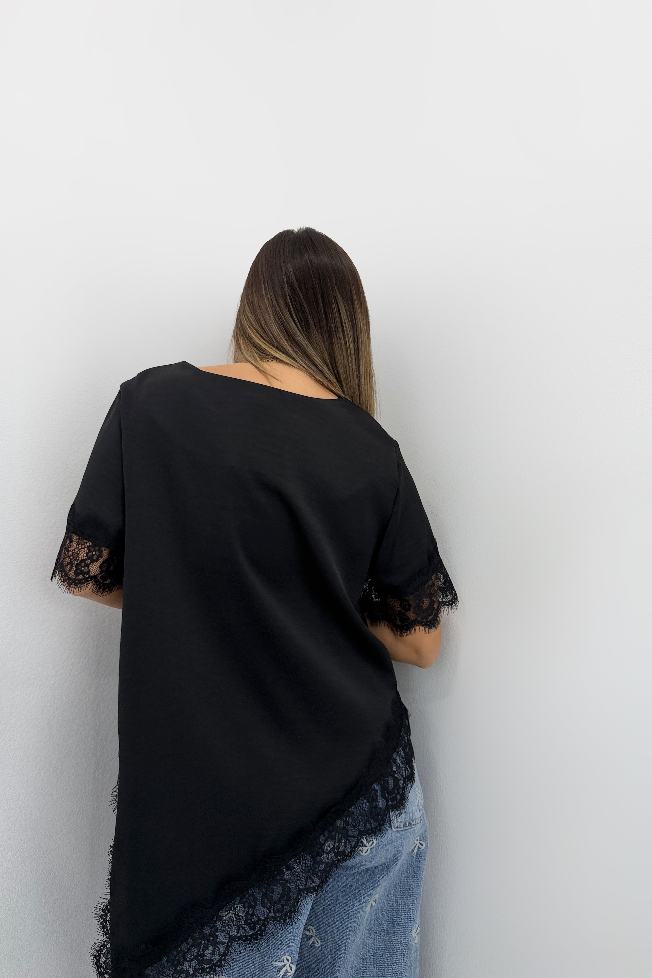 TOP ASIMÉTRICO SATÉN