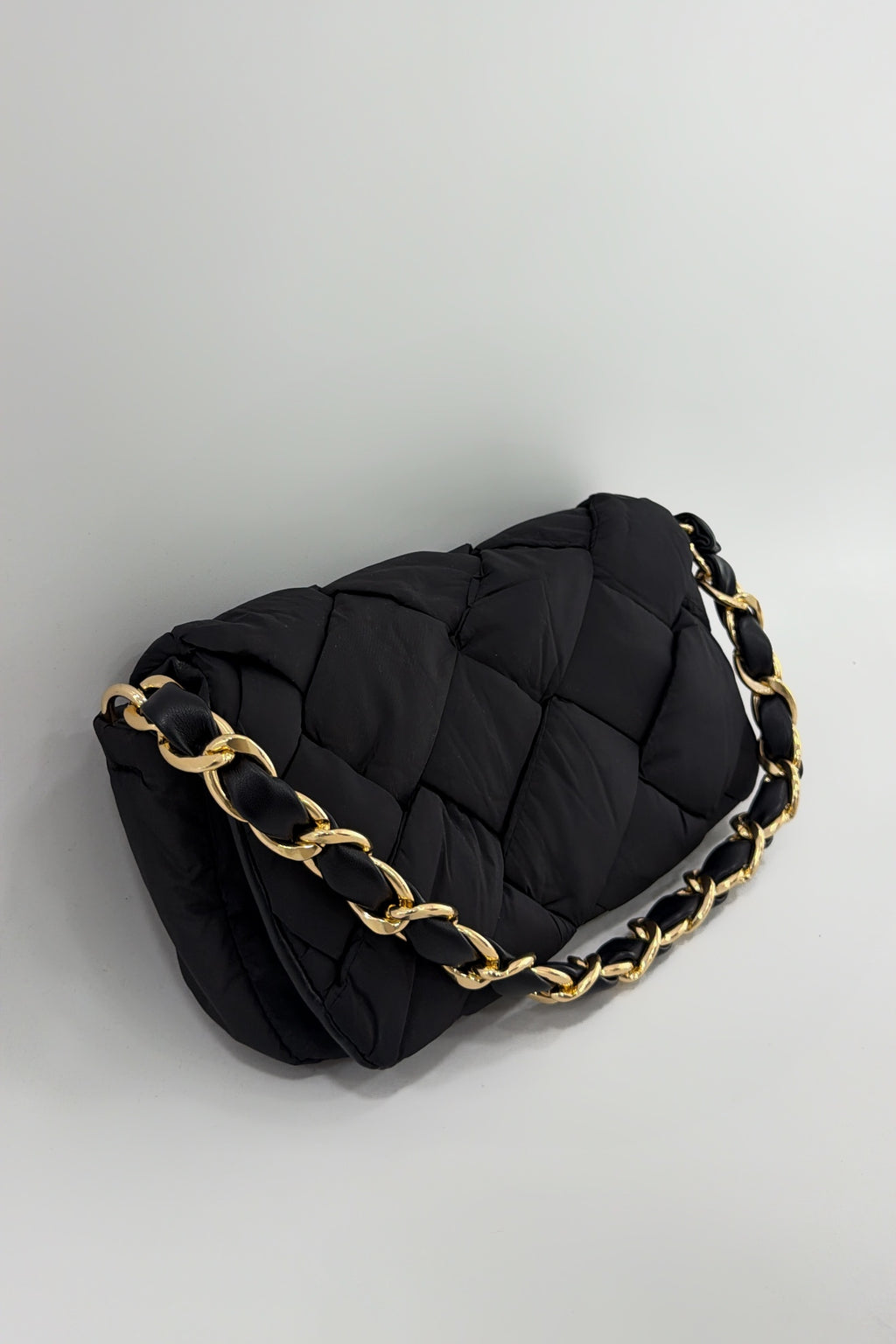 BOLSO ACOLCHADO CON DORE