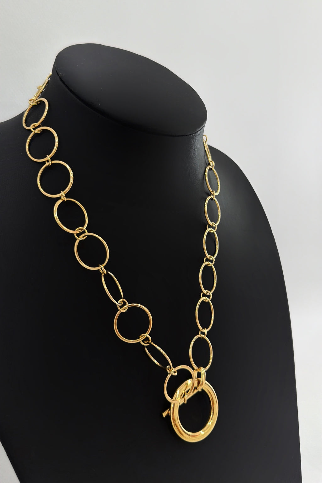 COLLAR COLE
