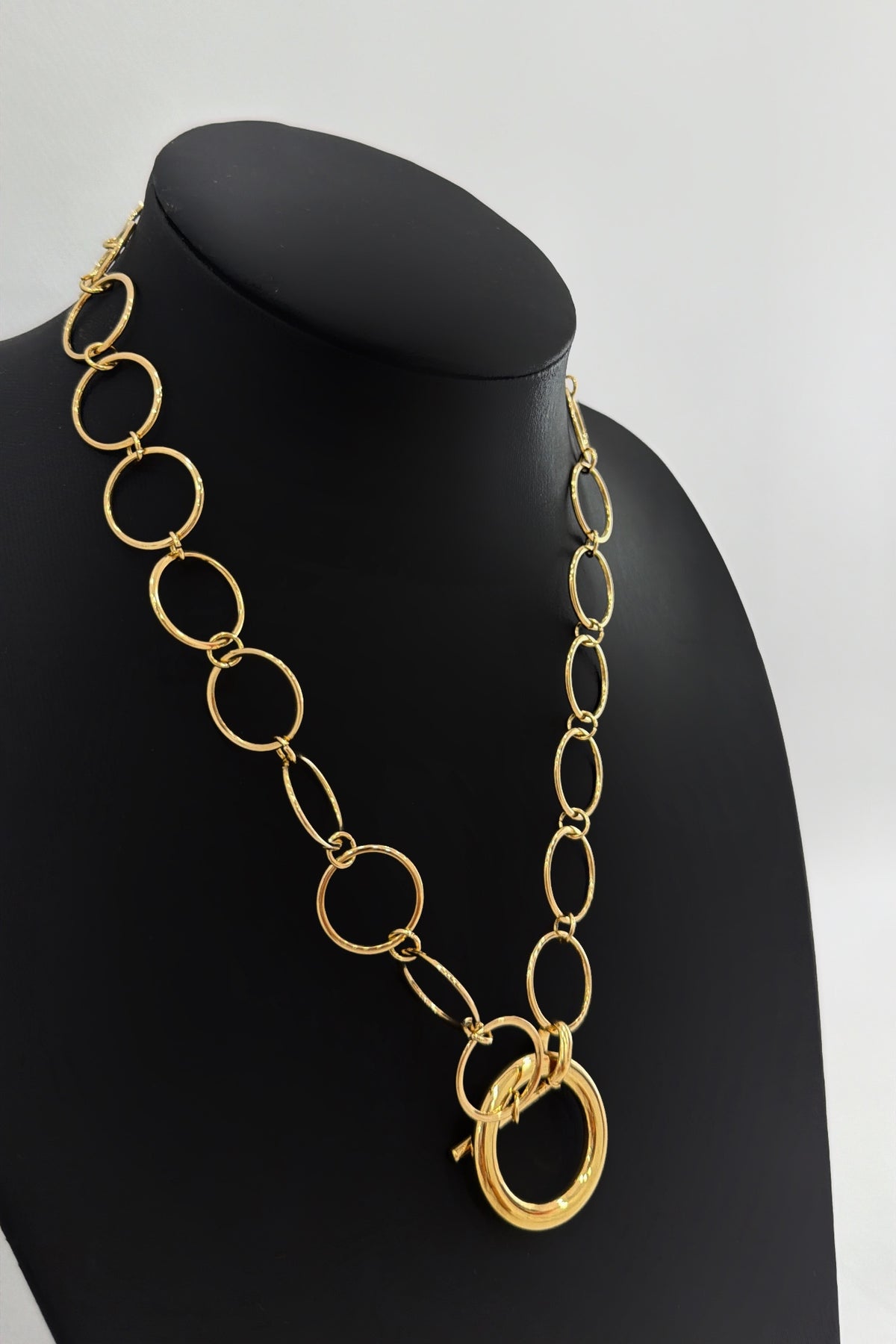 COLLAR COLE