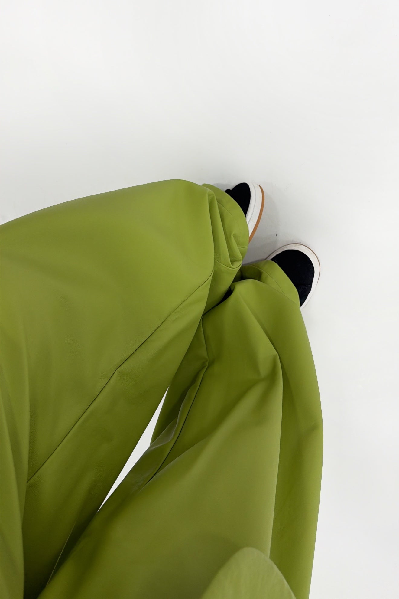 PANTALÓN OLIVE LUMINA