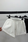 PANTALÓN SHORT DEPORTIVO